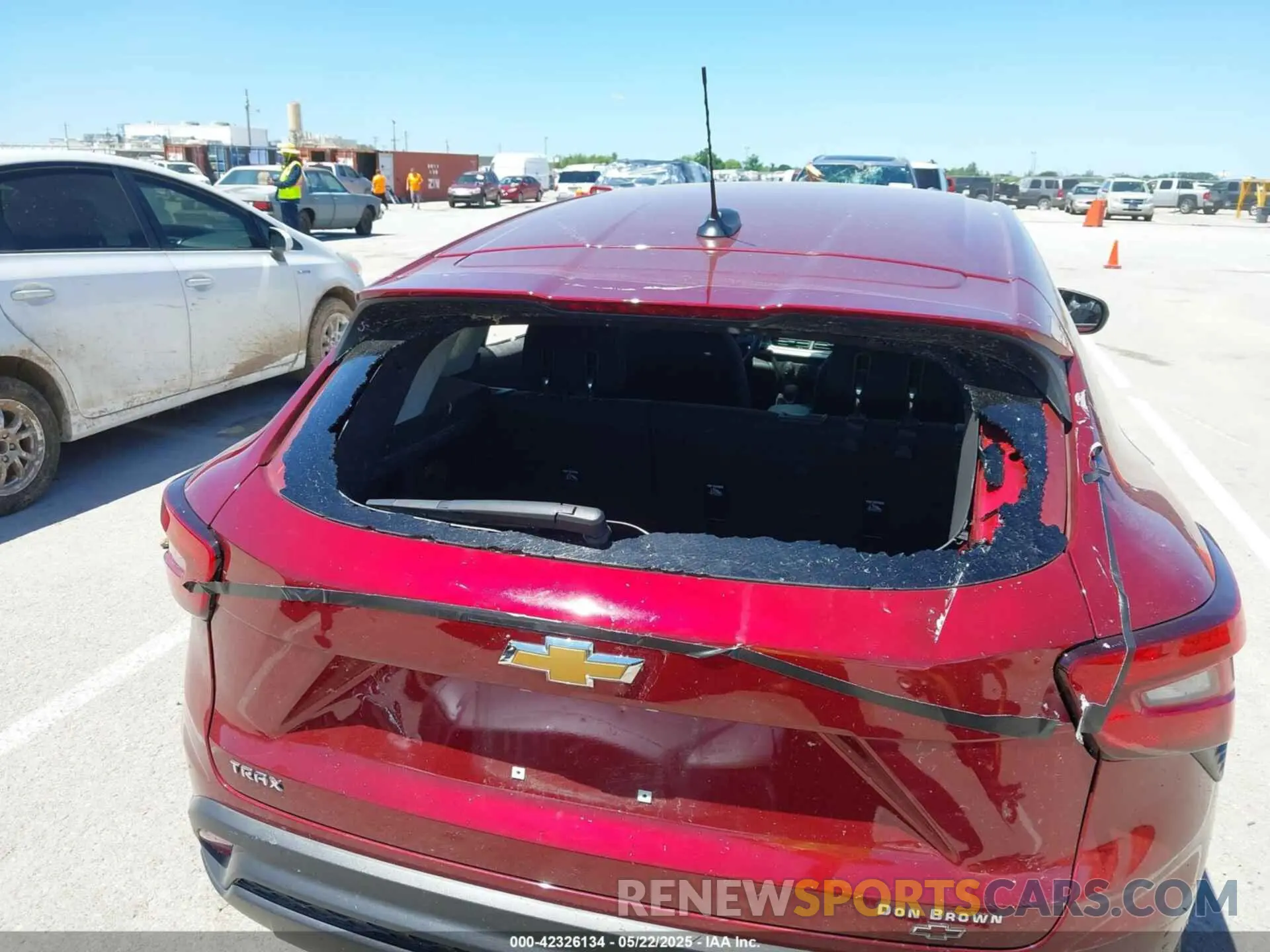 17 Photograph of a damaged car KL77LFE24RC133050 CHEVROLET TRAX 2024