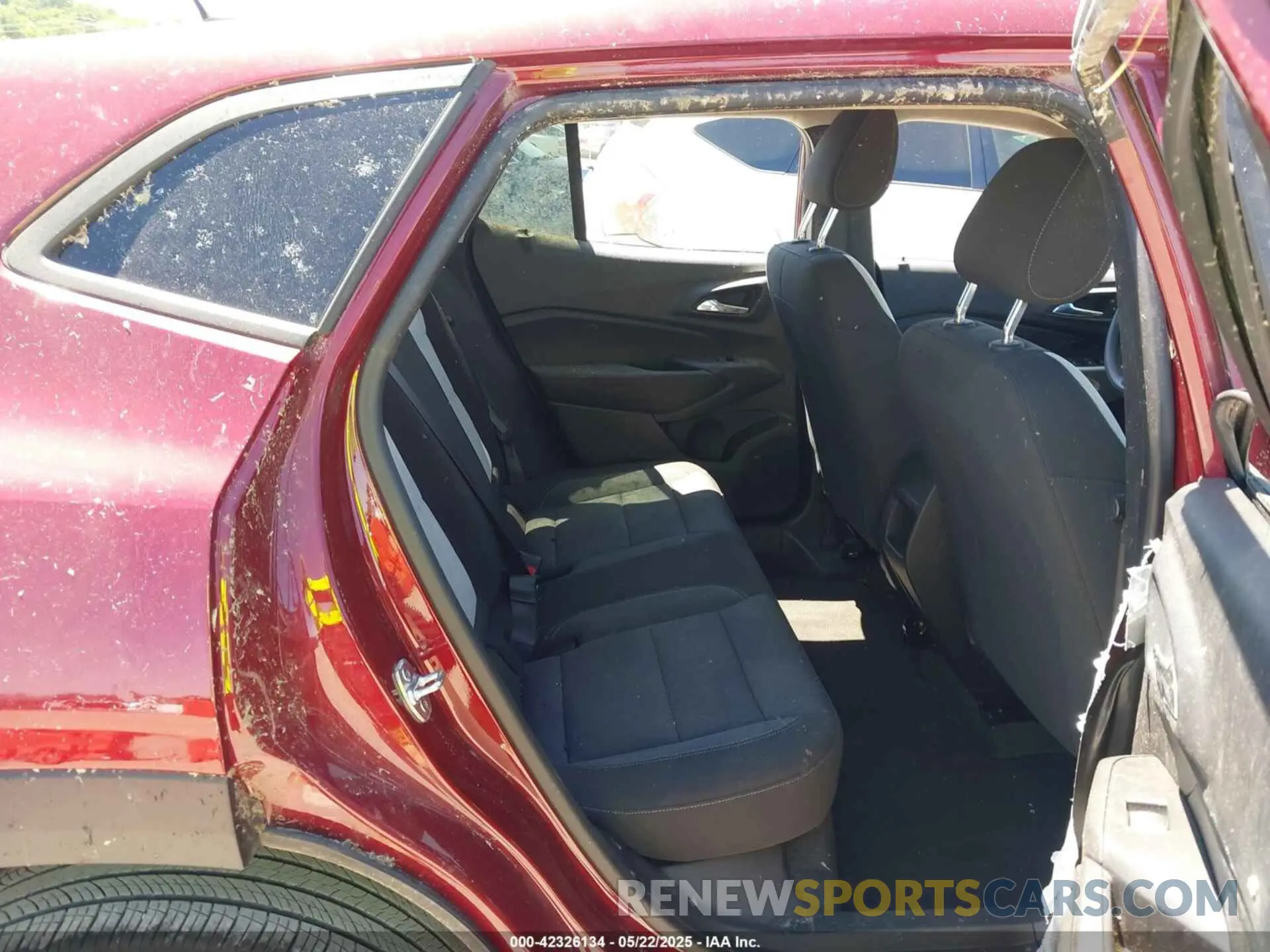 8 Photograph of a damaged car KL77LFE24RC133050 CHEVROLET TRAX 2024