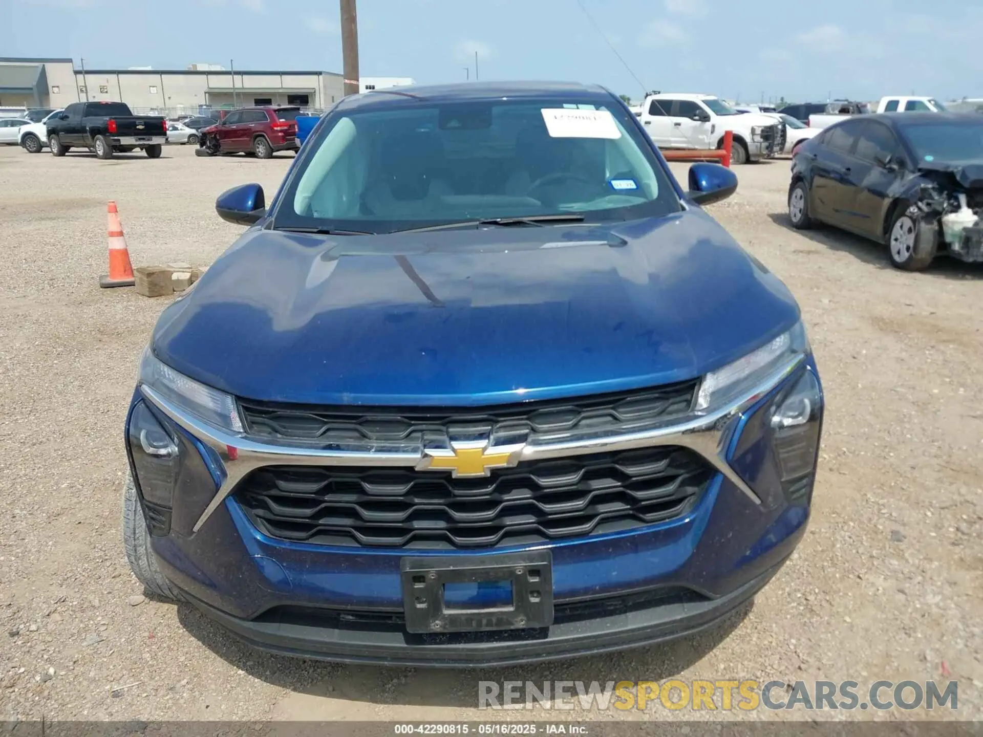 12 Фотография поврежденного автомобиля KL77LFE25RC166283 CHEVROLET TRAX 2024