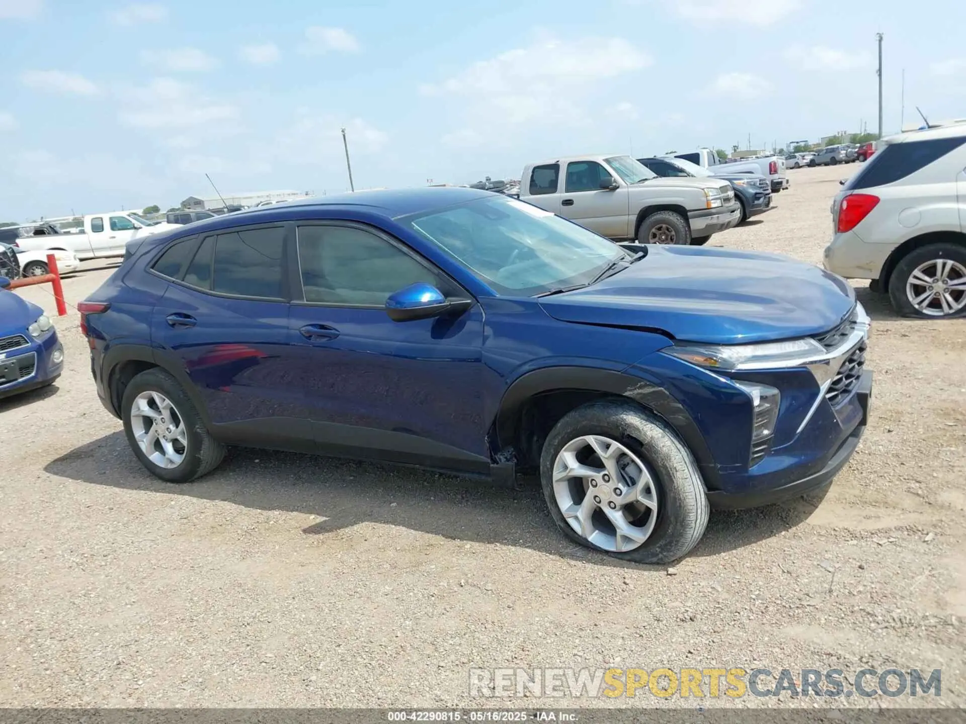 13 Фотография поврежденного автомобиля KL77LFE25RC166283 CHEVROLET TRAX 2024