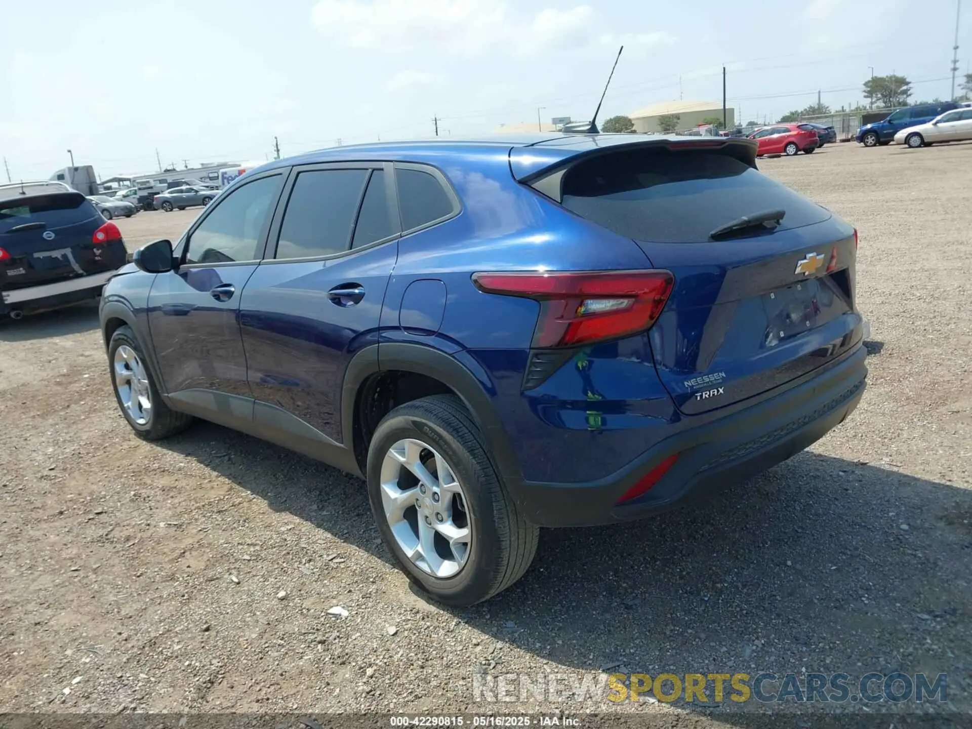 3 Фотография поврежденного автомобиля KL77LFE25RC166283 CHEVROLET TRAX 2024