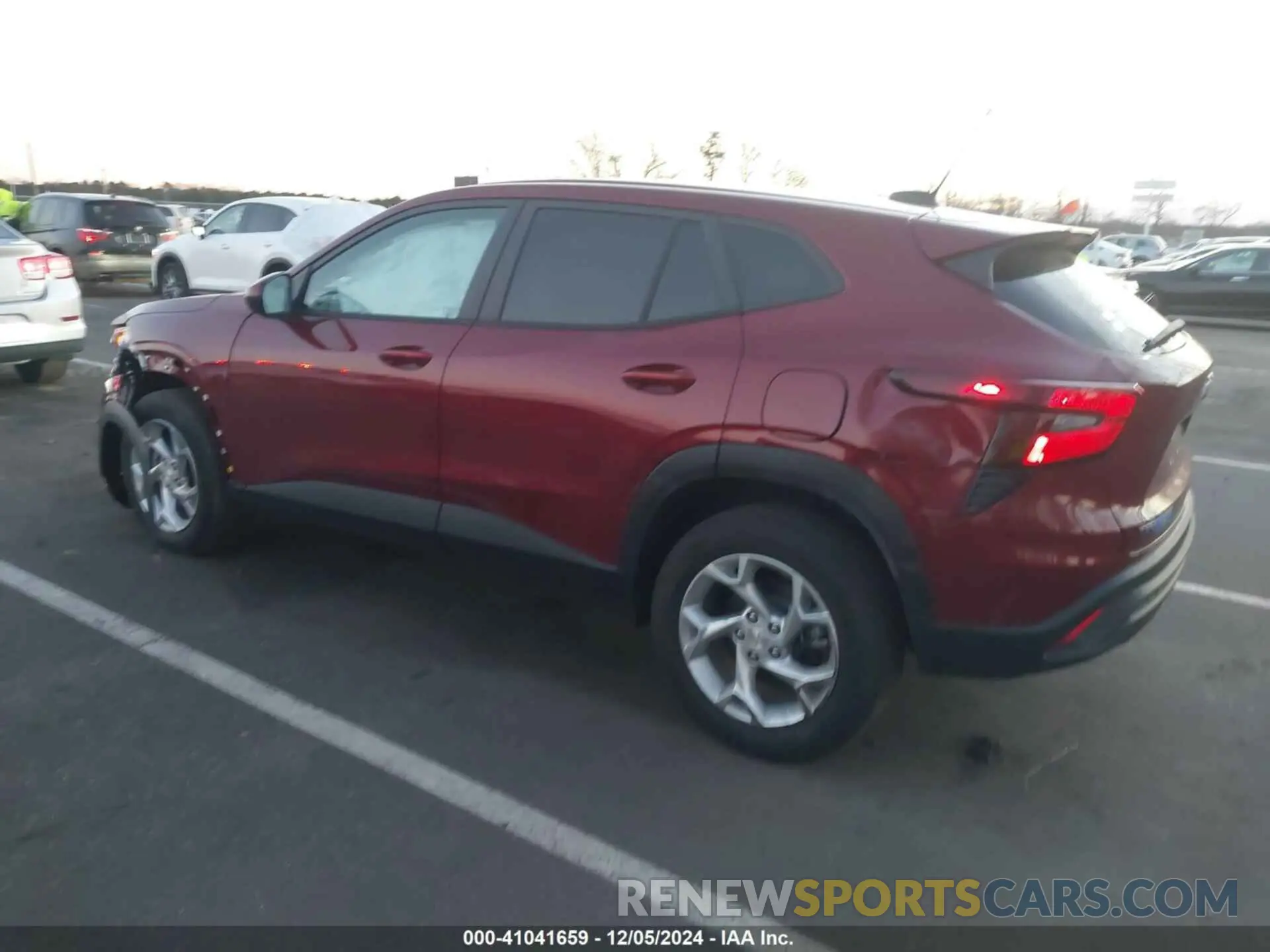 3 Photograph of a damaged car KL77LFE26RC102222 CHEVROLET TRAX 2024