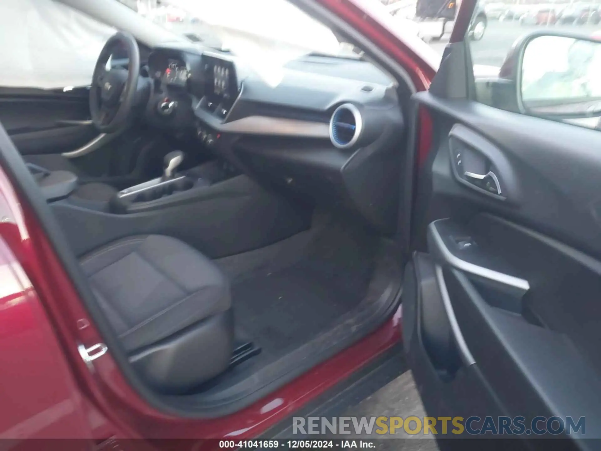 5 Photograph of a damaged car KL77LFE26RC102222 CHEVROLET TRAX 2024
