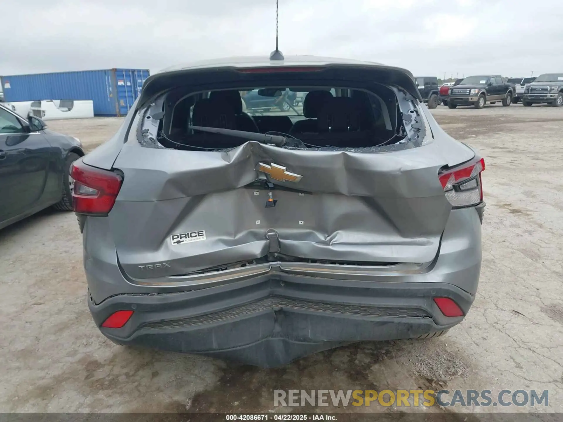 16 Photograph of a damaged car KL77LFE26RC144292 CHEVROLET TRAX 2024
