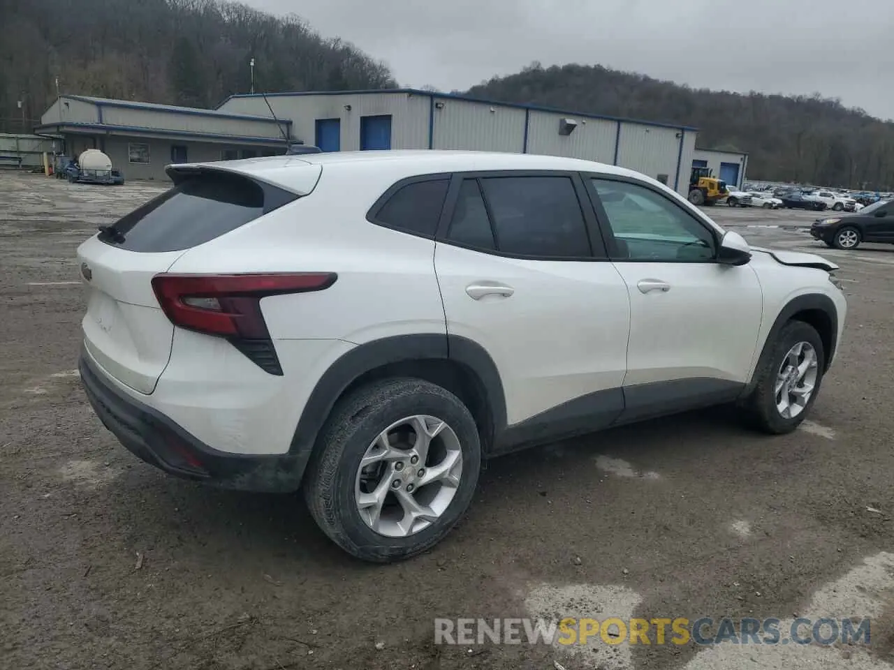 3 Фотография поврежденного автомобиля KL77LFE26RC190818 CHEVROLET TRAX 2024