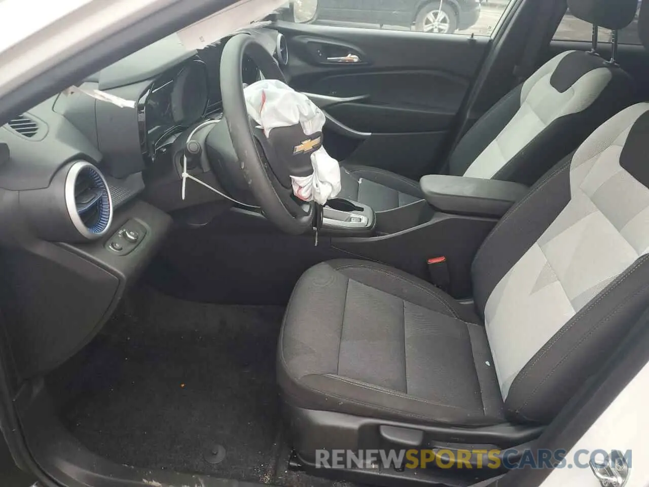 7 Фотография поврежденного автомобиля KL77LFE26RC190818 CHEVROLET TRAX 2024