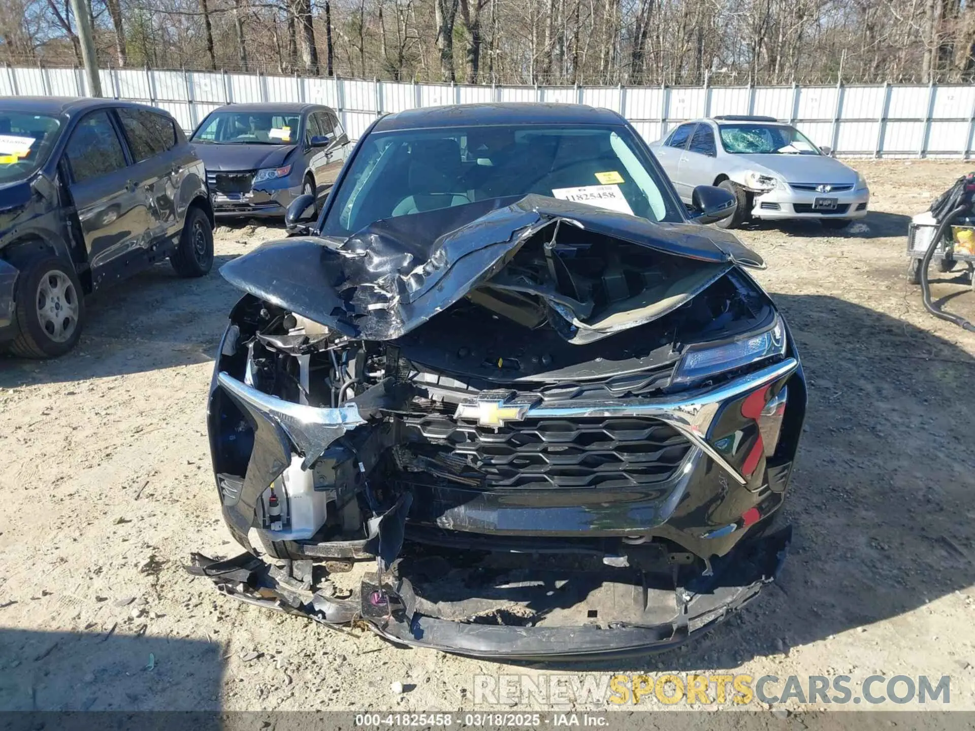 12 Фотография поврежденного автомобиля KL77LFE26RC201235 CHEVROLET TRAX 2024