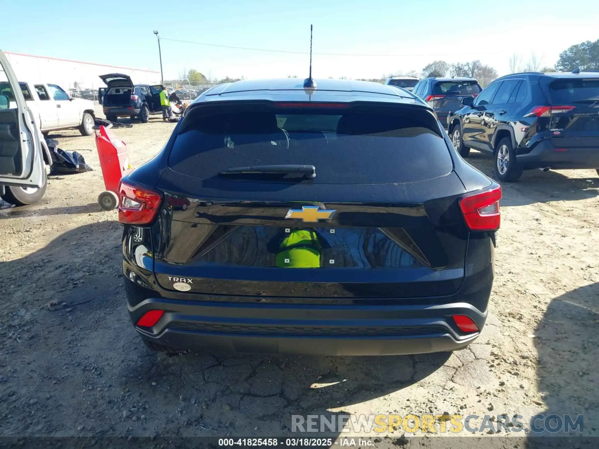 16 Фотография поврежденного автомобиля KL77LFE26RC201235 CHEVROLET TRAX 2024