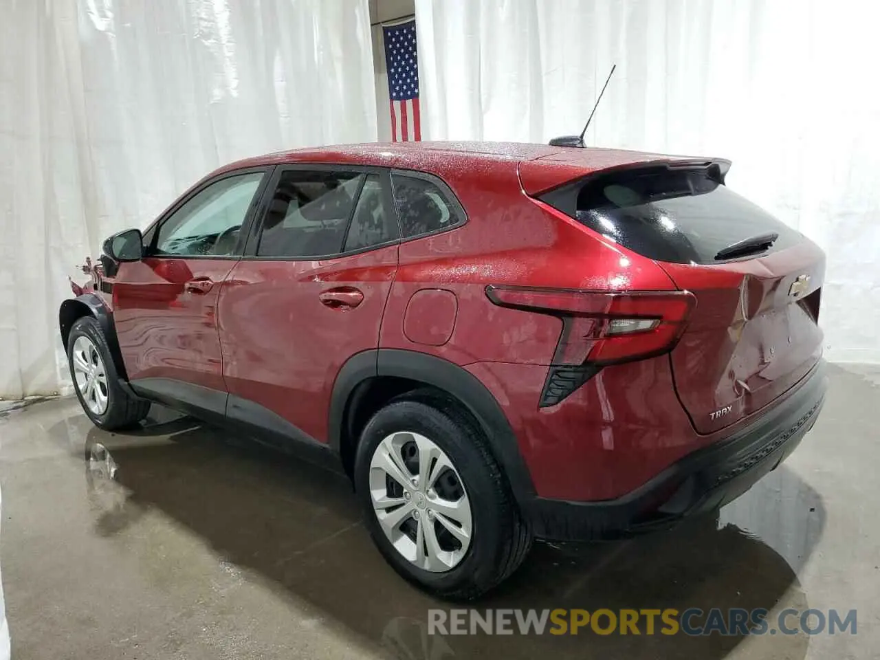 2 Фотография поврежденного автомобиля KL77LFE26RC233473 CHEVROLET TRAX 2024
