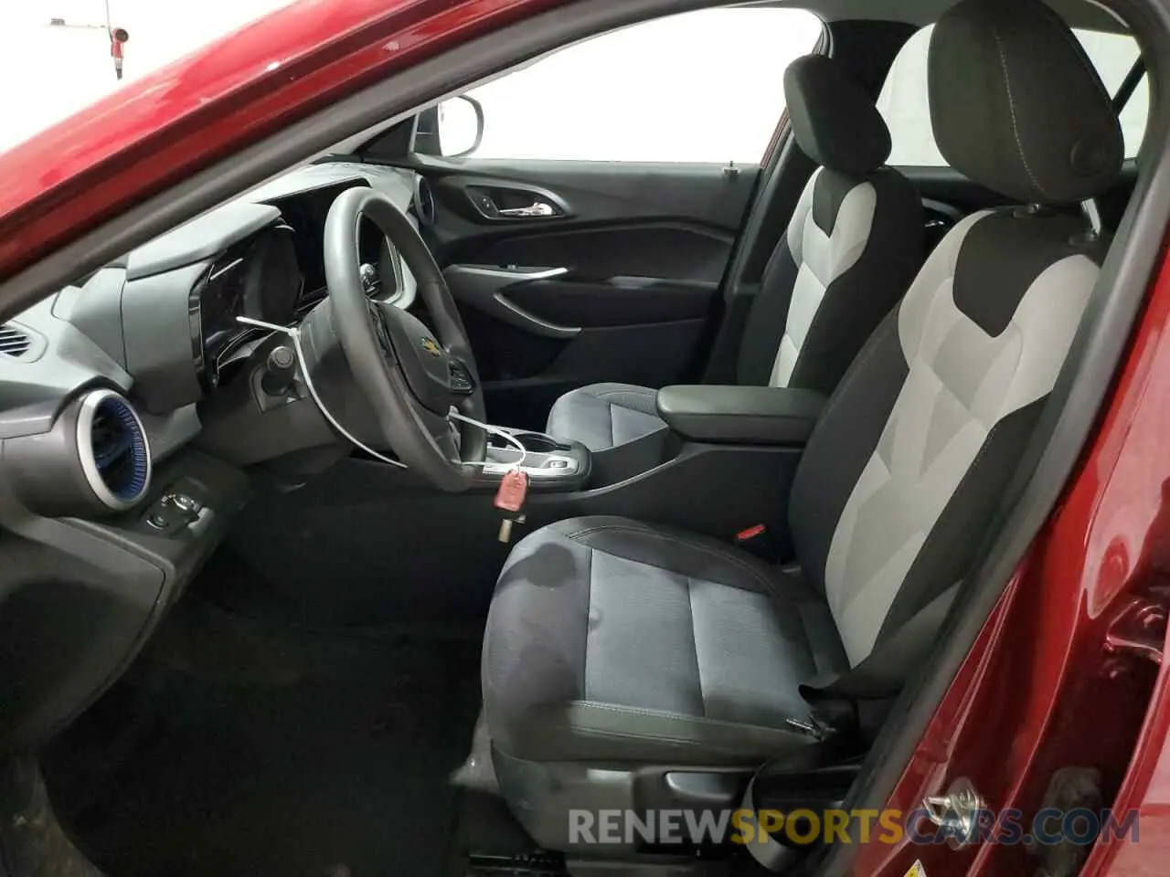 7 Фотография поврежденного автомобиля KL77LFE26RC233473 CHEVROLET TRAX 2024