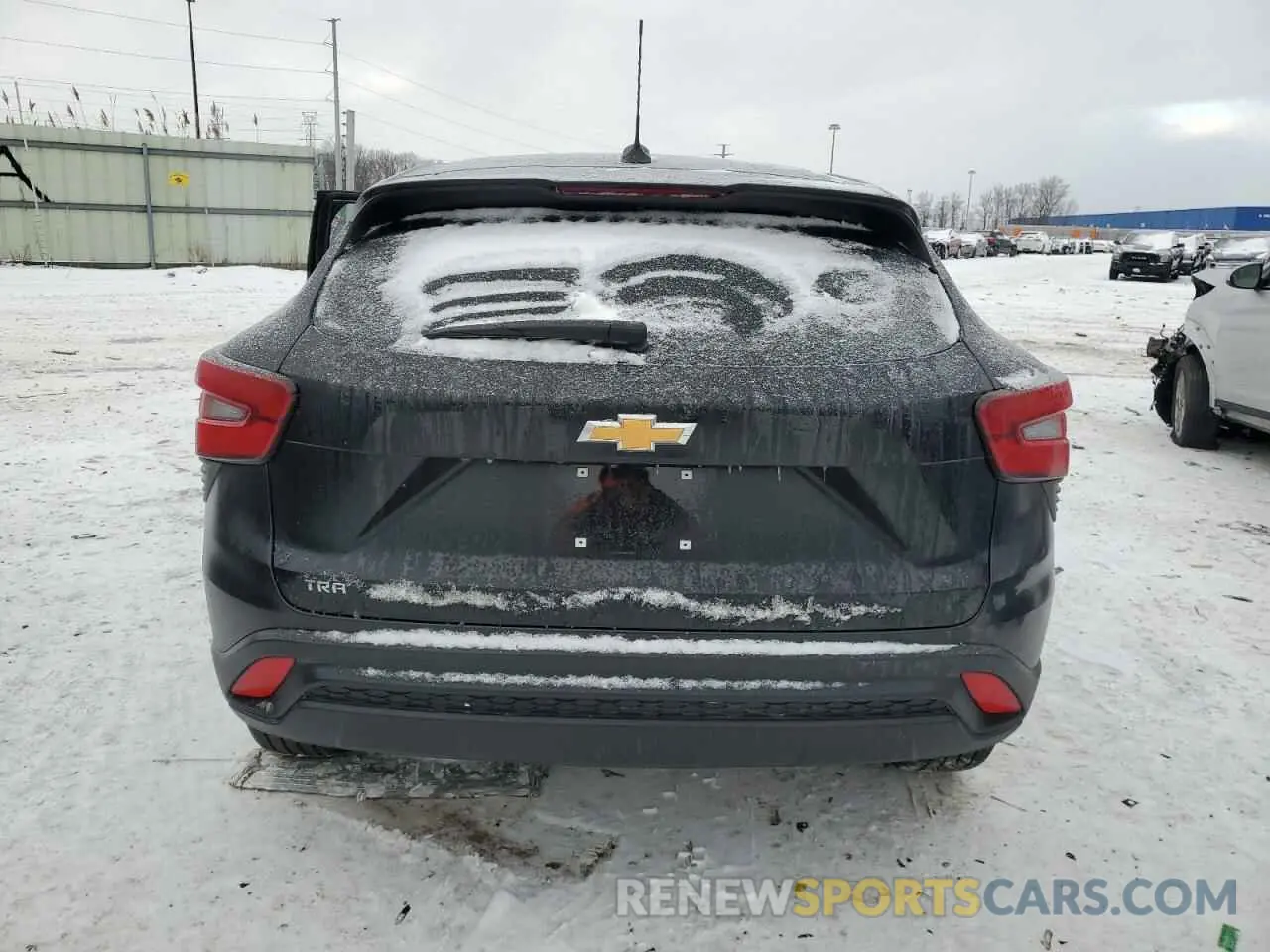 6 Фотография поврежденного автомобиля KL77LFE27RC197308 CHEVROLET TRAX 2024