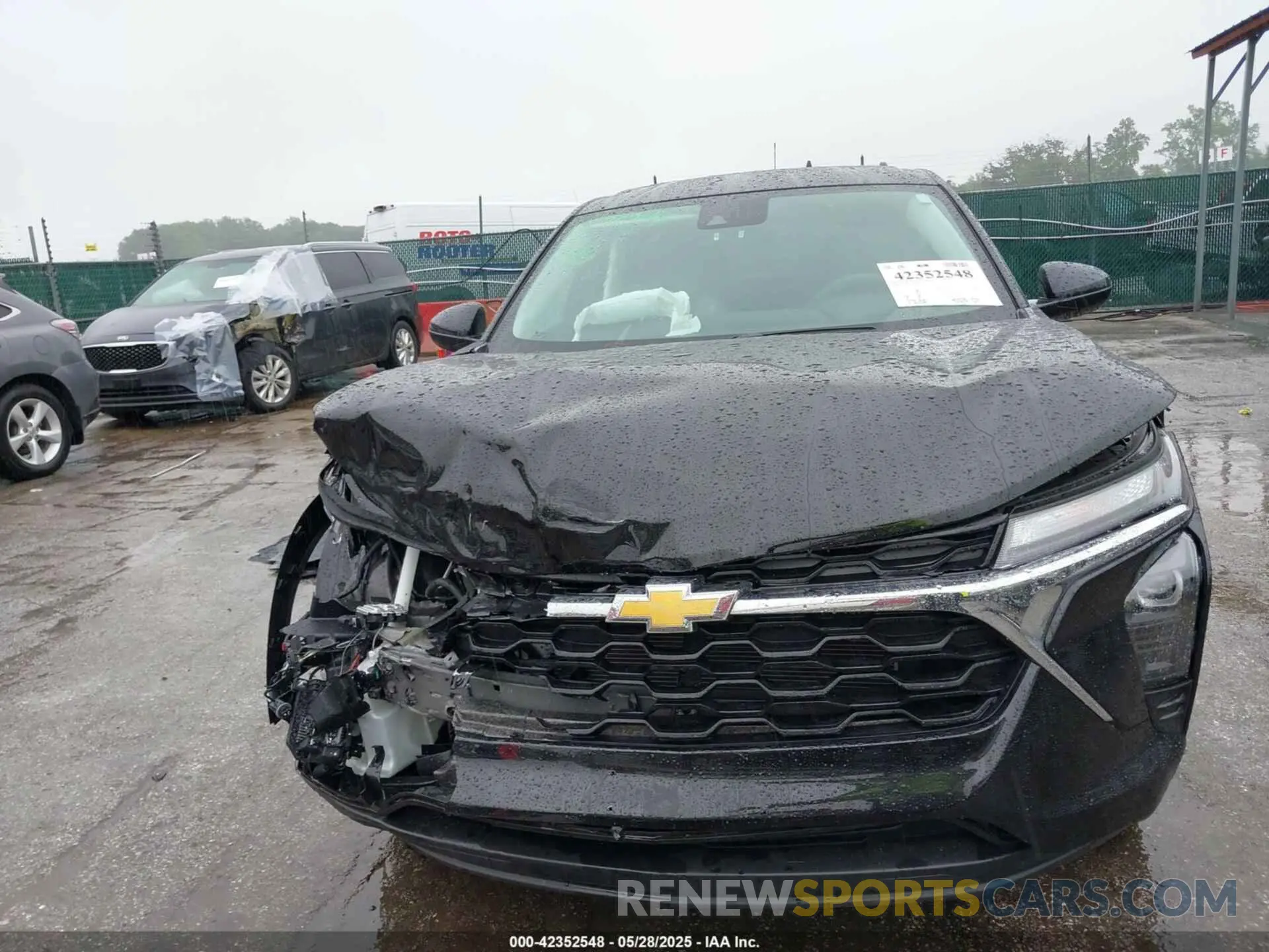 12 Photograph of a damaged car KL77LFE27RC208274 CHEVROLET TRAX 2024