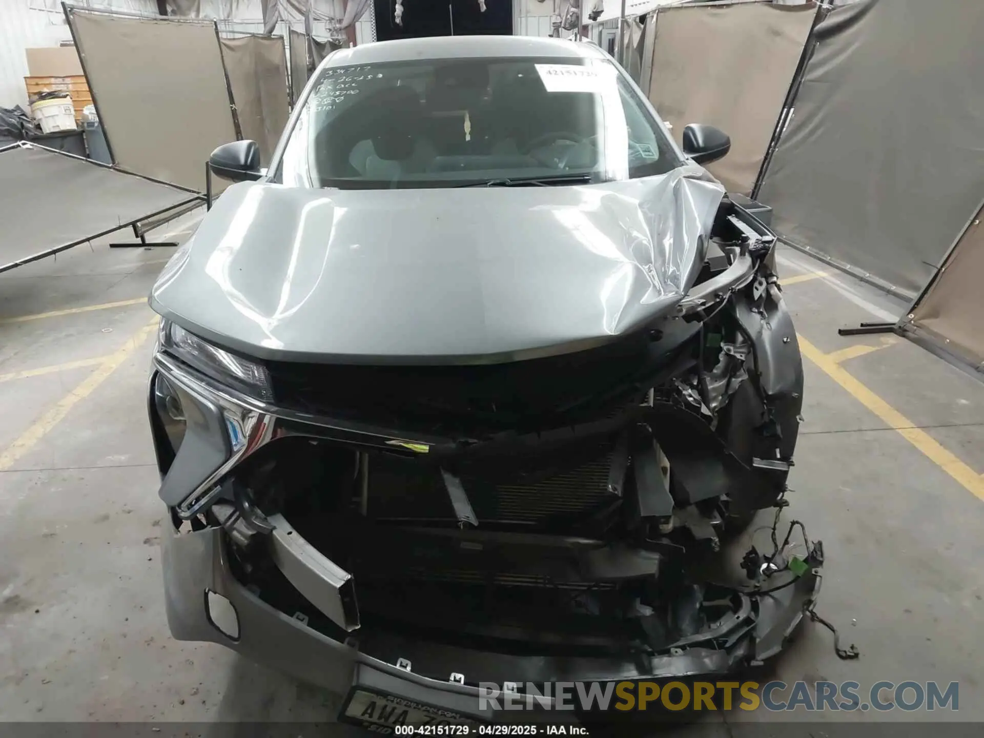 12 Фотография поврежденного автомобиля KL77LFE27RC245700 CHEVROLET TRAX 2024