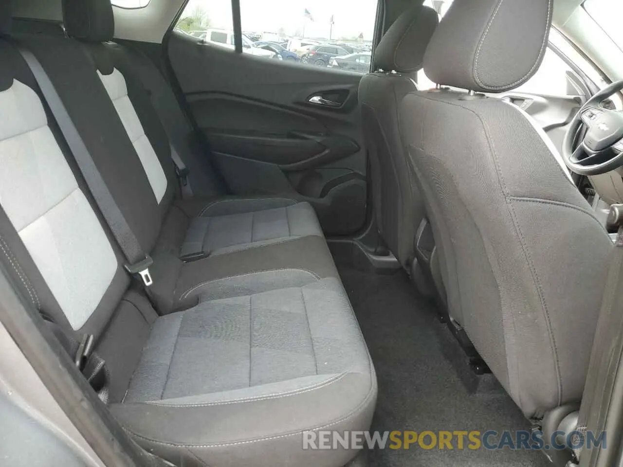 11 Фотография поврежденного автомобиля KL77LFE28RC084919 CHEVROLET TRAX 2024