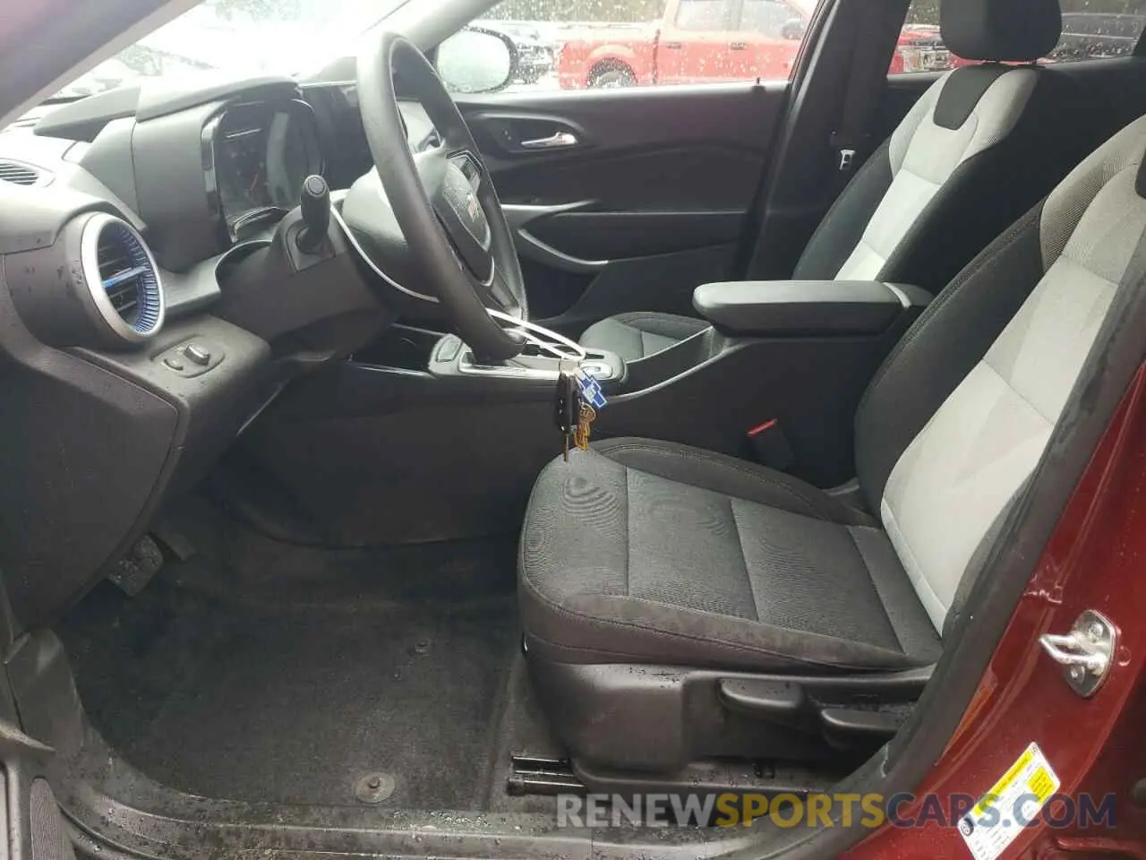 7 Фотография поврежденного автомобиля KL77LFE28RC220918 CHEVROLET TRAX 2024