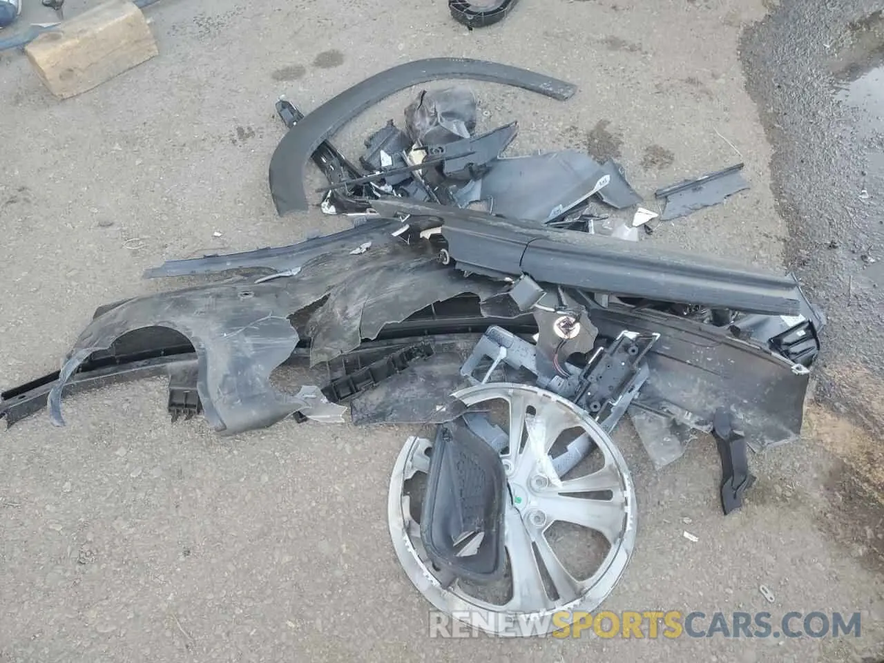 12 Фотография поврежденного автомобиля KL77LFE29RC130709 CHEVROLET TRAX 2024