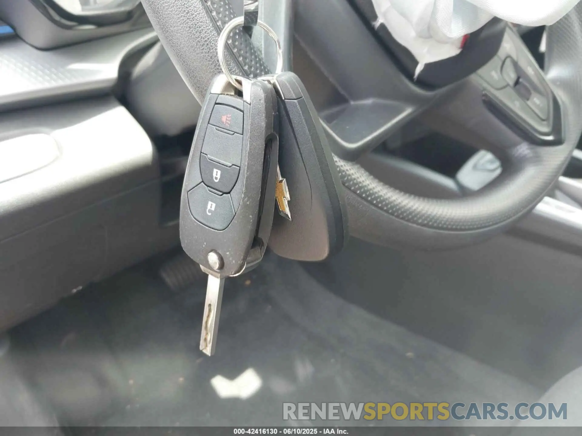 11 Фотография поврежденного автомобиля KL77LFE29RC144027 CHEVROLET TRAX 2024
