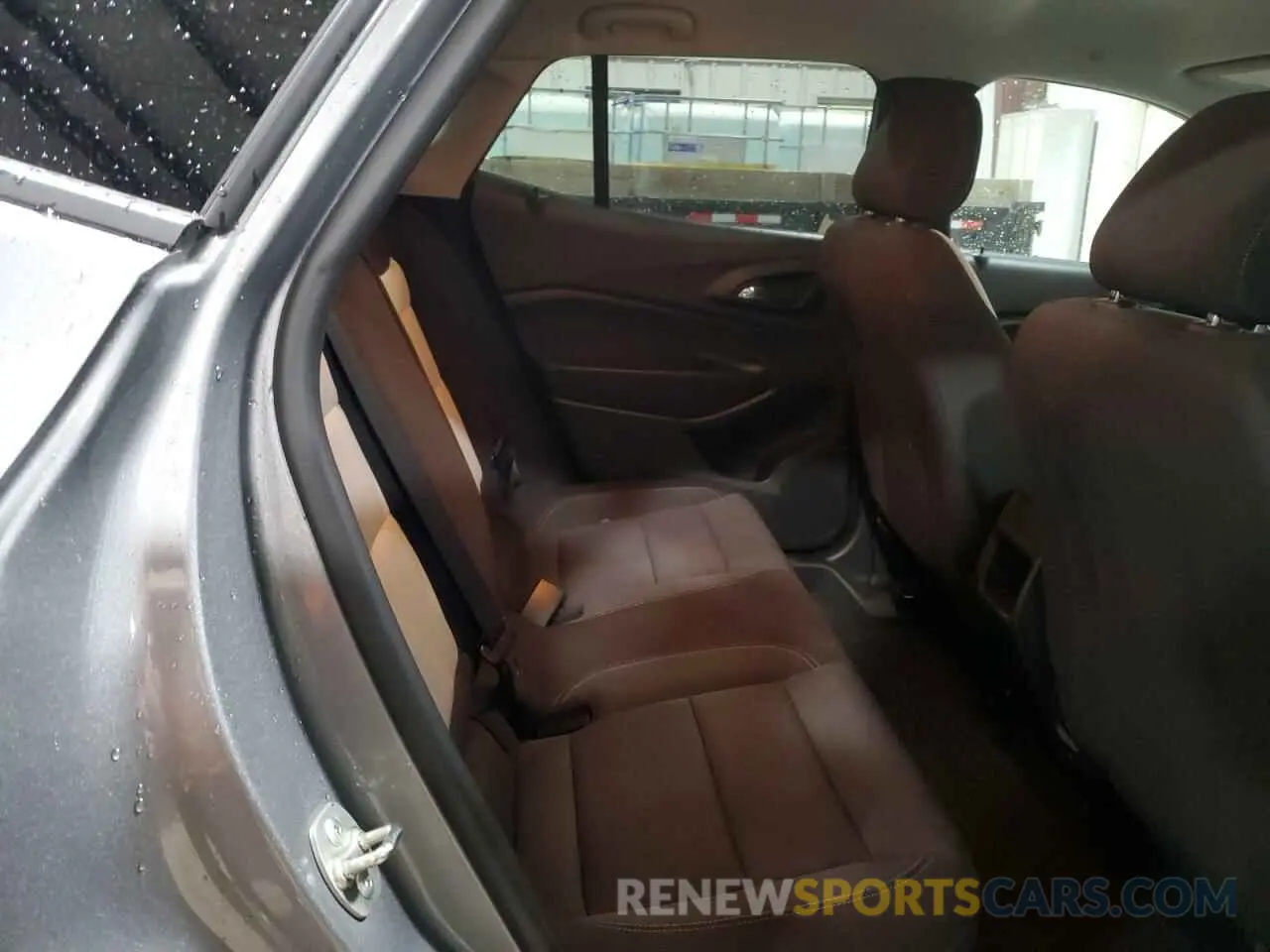11 Фотография поврежденного автомобиля KL77LFE29RC158543 CHEVROLET TRAX 2024