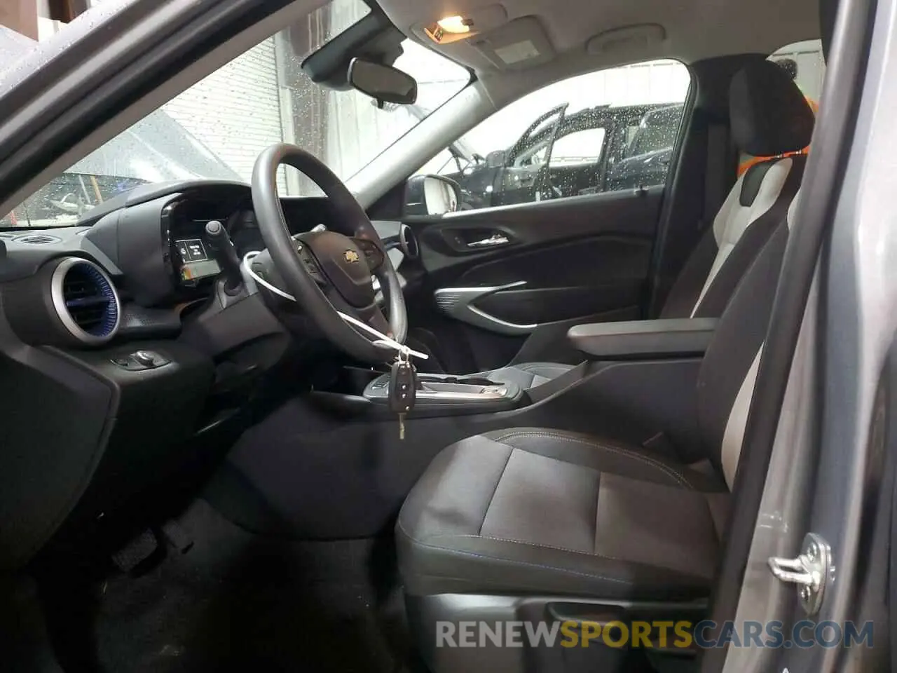 7 Фотография поврежденного автомобиля KL77LFE29RC158543 CHEVROLET TRAX 2024