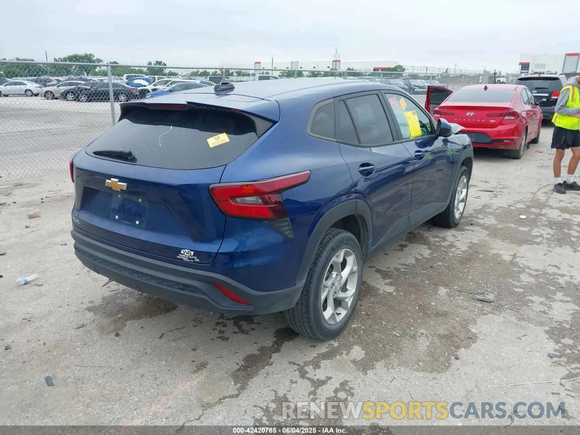 4 Photograph of a damaged car KL77LFE2XRC003337 CHEVROLET TRAX 2024