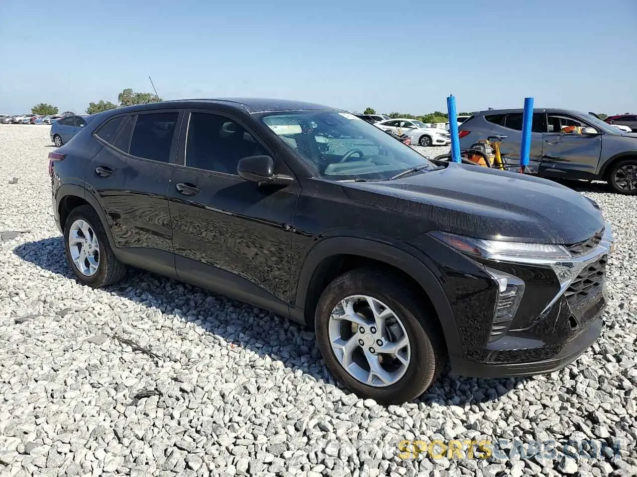4 Photograph of a damaged car KL77LFE2XRC079379 CHEVROLET TRAX 2024