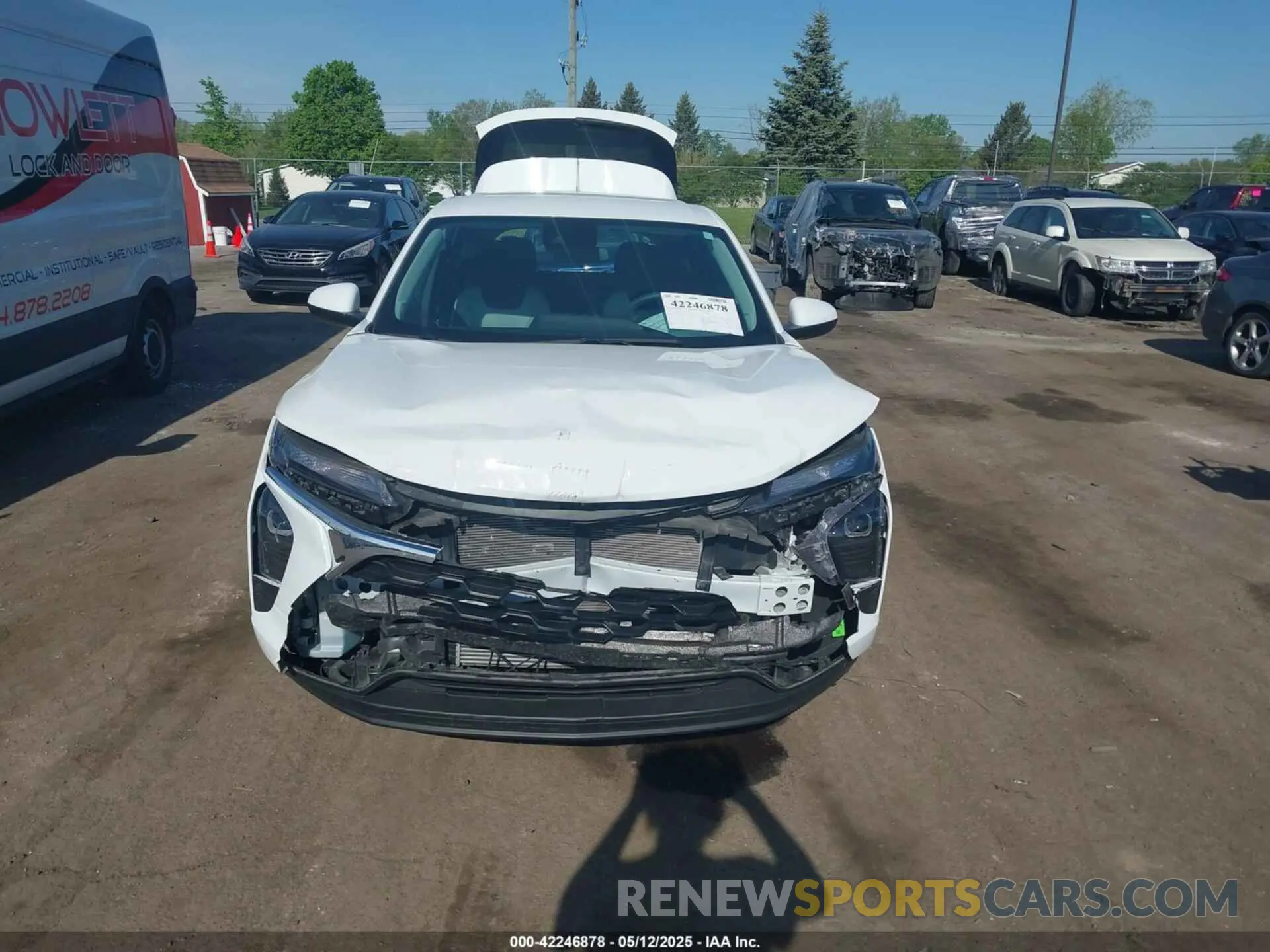 12 Photograph of a damaged car KL77LFE2XRC138950 CHEVROLET TRAX 2024