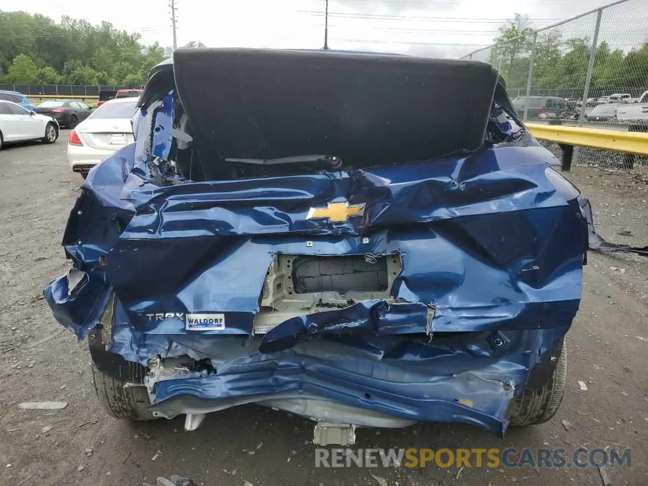 6 Photograph of a damaged car KL77LFE2XRC142691 CHEVROLET TRAX 2024