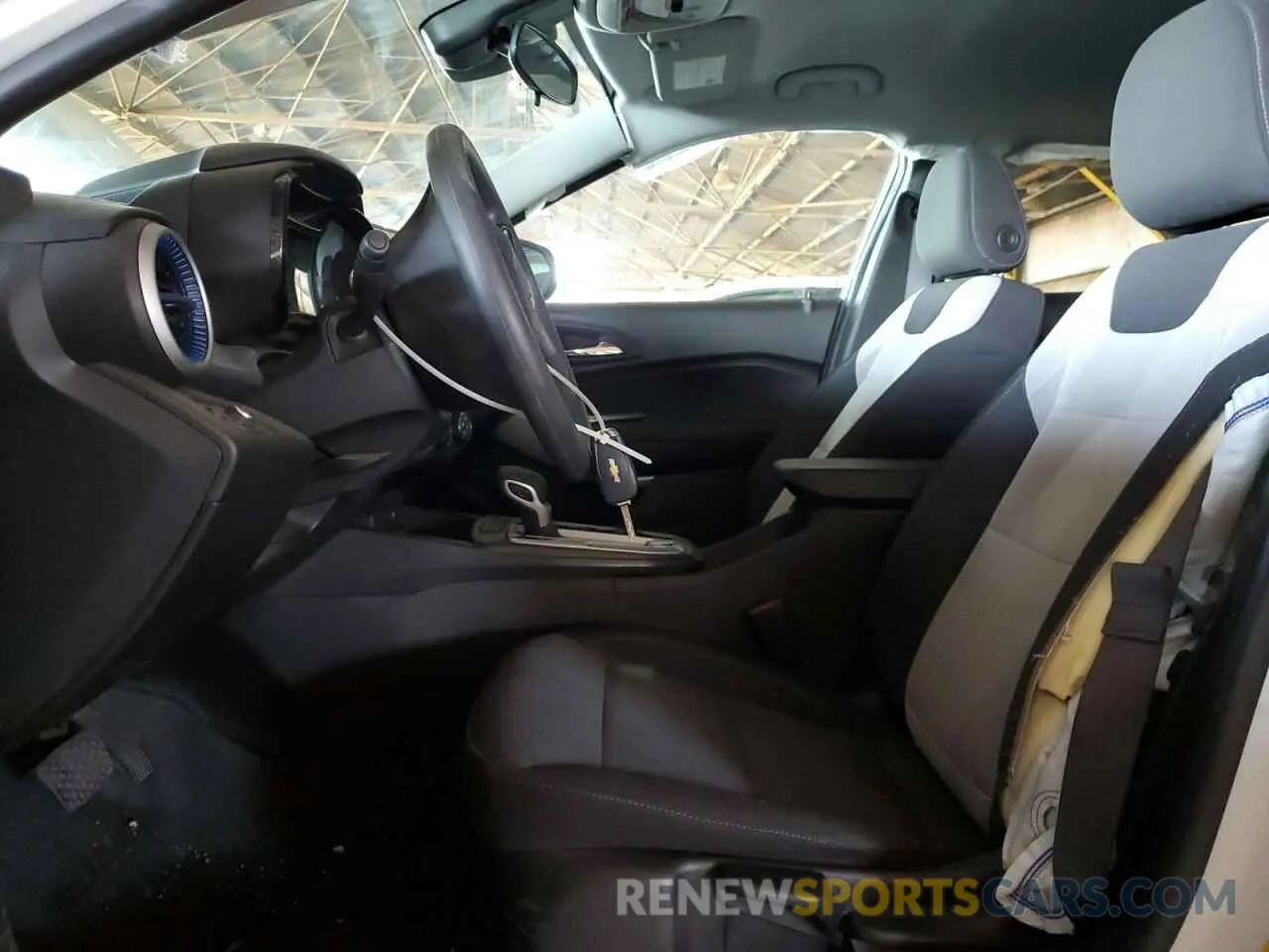 7 Photograph of a damaged car KL77LFE2XRC143405 CHEVROLET TRAX 2024