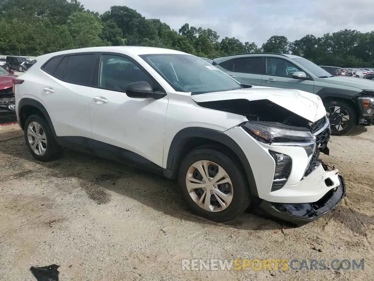 4 Photograph of a damaged car KL77LFE2XRC161824 CHEVROLET TRAX 2024
