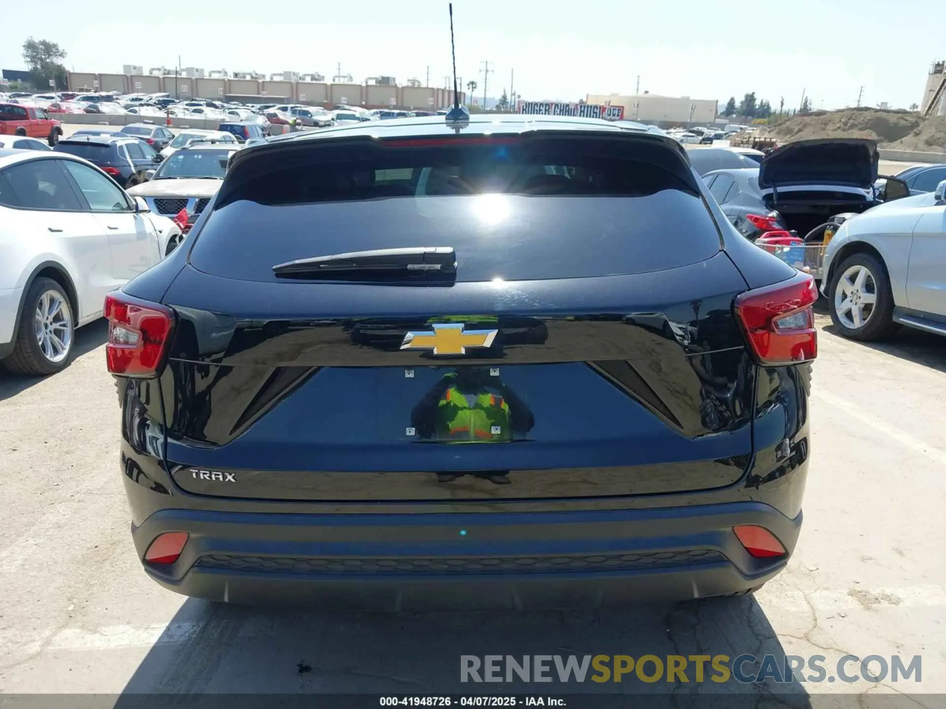 17 Photograph of a damaged car KL77LFE2XRC189008 CHEVROLET TRAX 2024