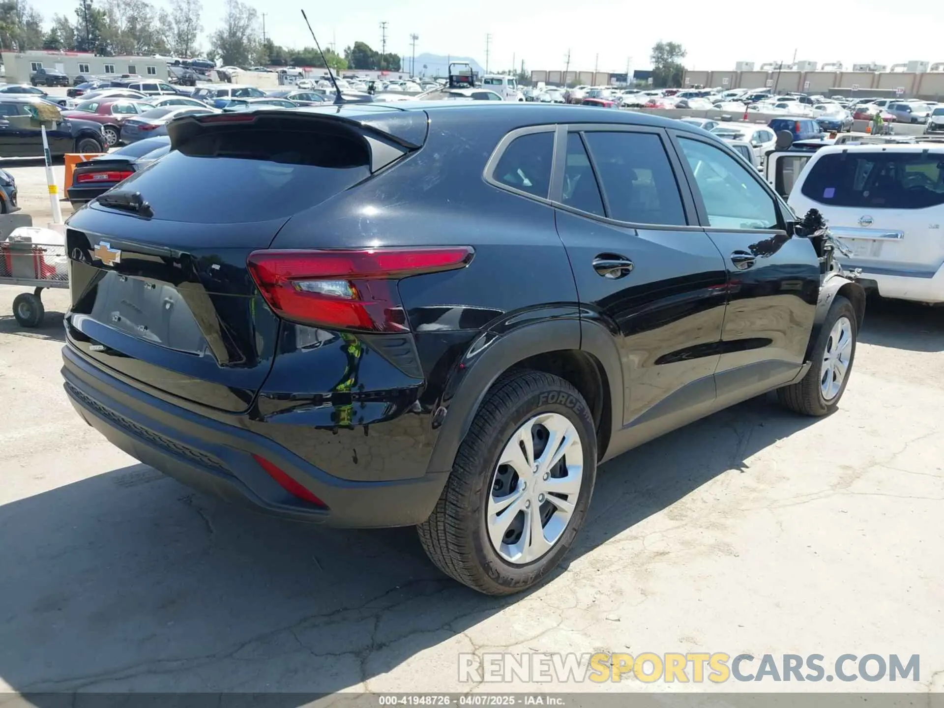 4 Photograph of a damaged car KL77LFE2XRC189008 CHEVROLET TRAX 2024
