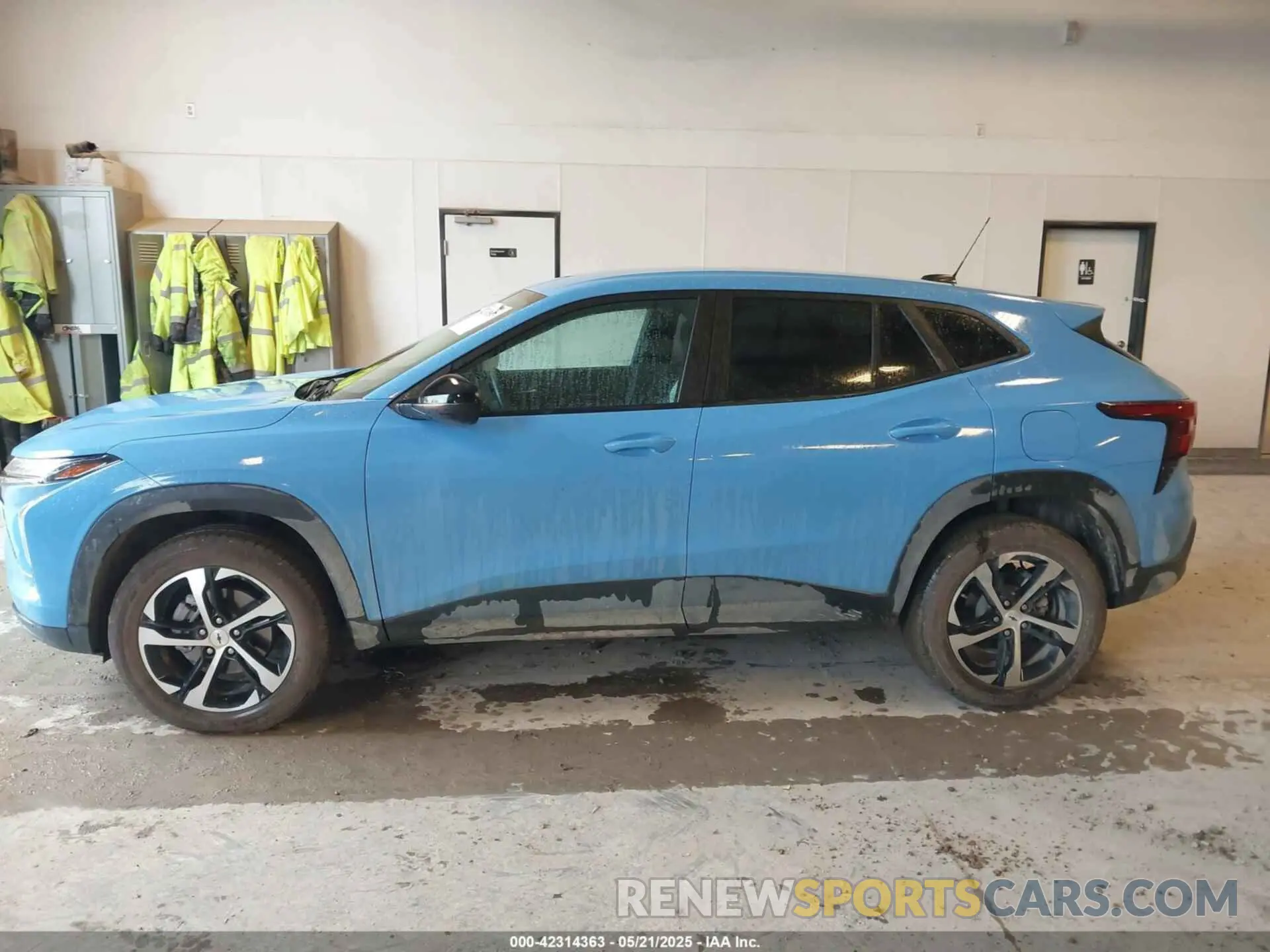 14 Фотография поврежденного автомобиля KL77LGE21RC057101 CHEVROLET TRAX 2024