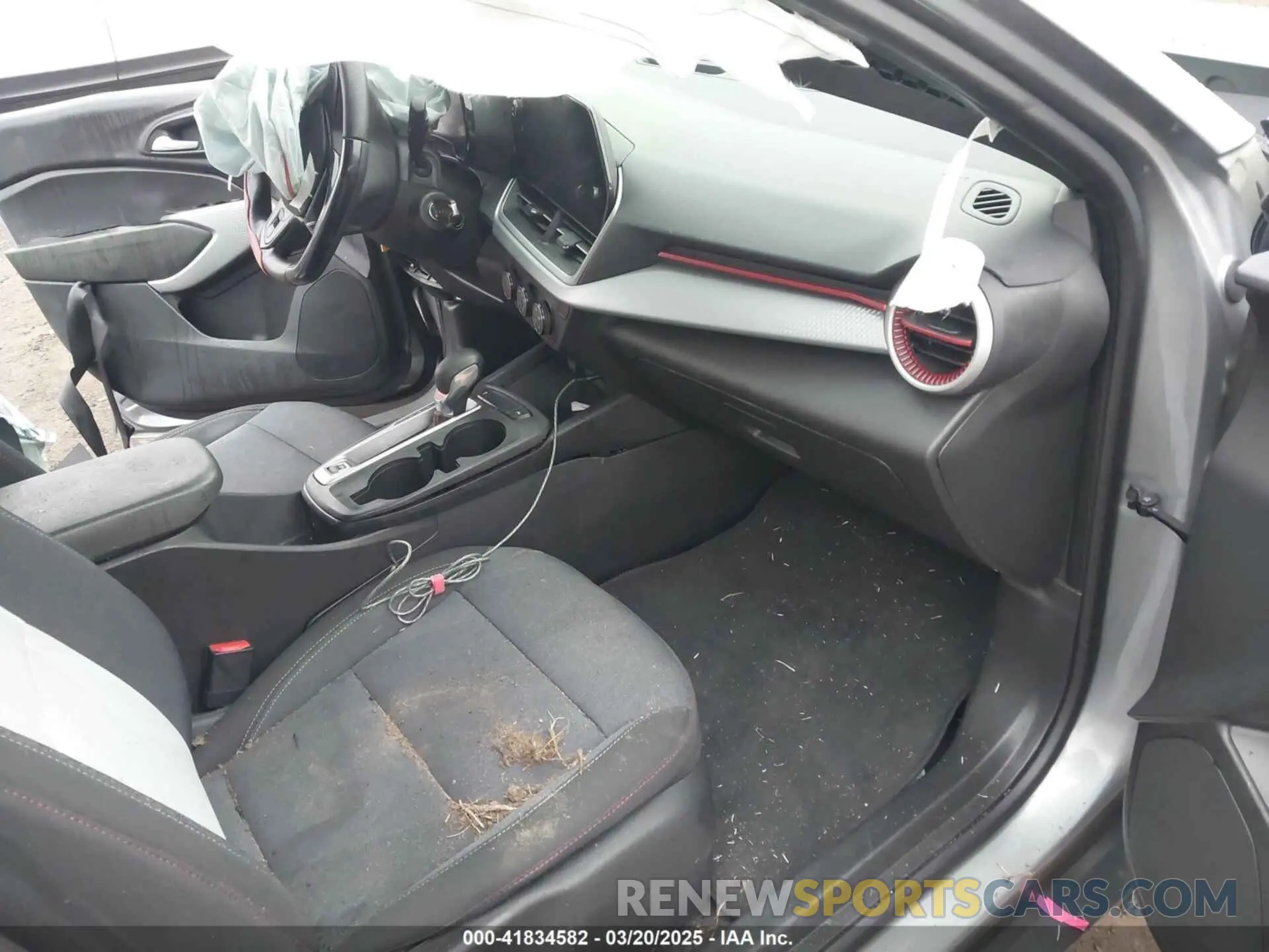 5 Фотография поврежденного автомобиля KL77LGE21RC152404 CHEVROLET TRAX 2024