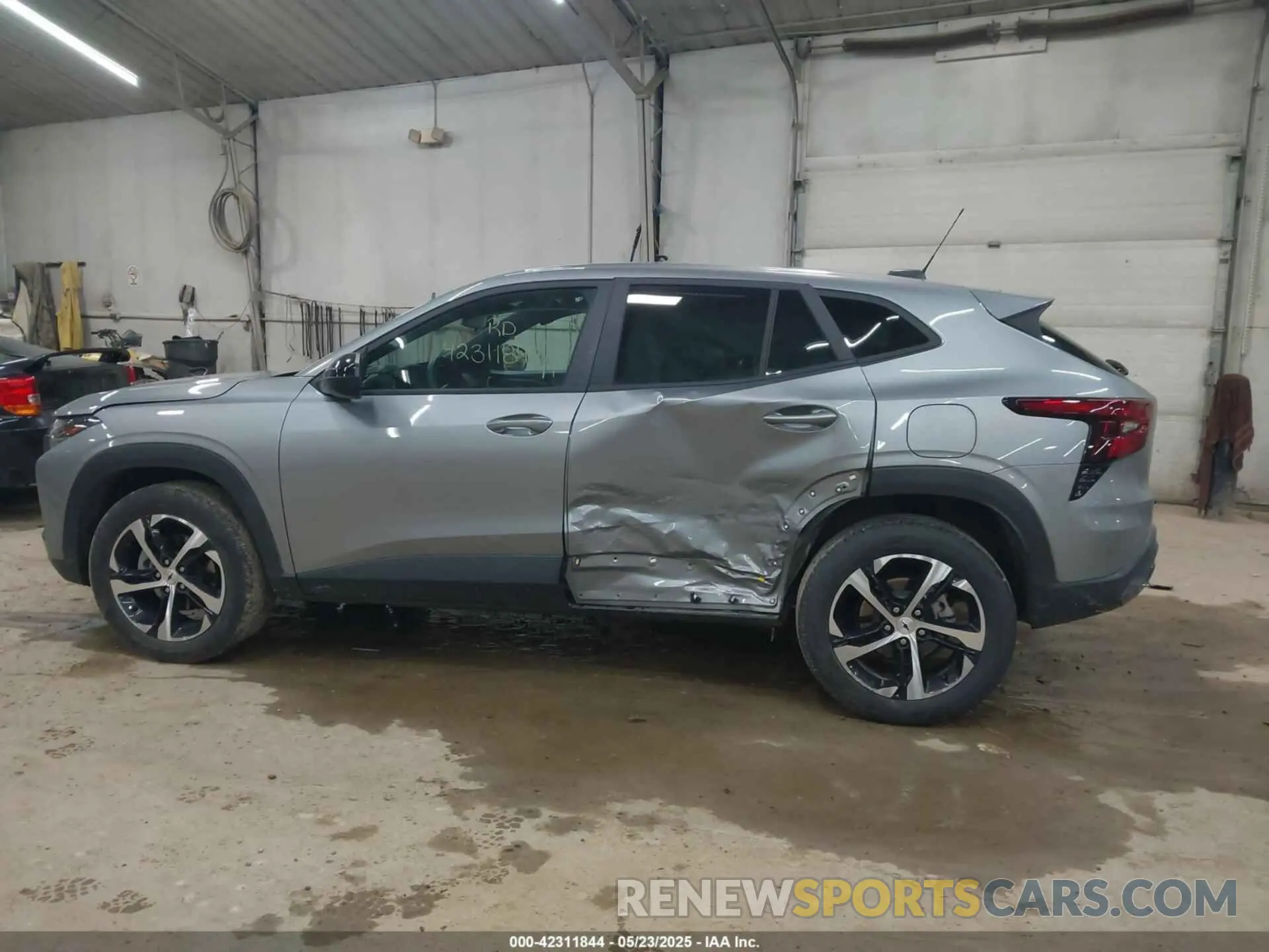 14 Фотография поврежденного автомобиля KL77LGE21RC156291 CHEVROLET TRAX 2024