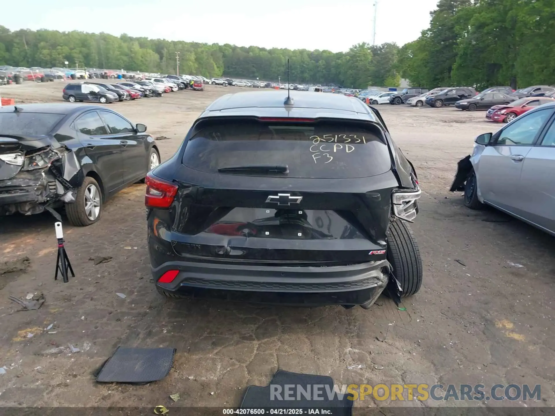 16 Фотография поврежденного автомобиля KL77LGE22RC223836 CHEVROLET TRAX 2024