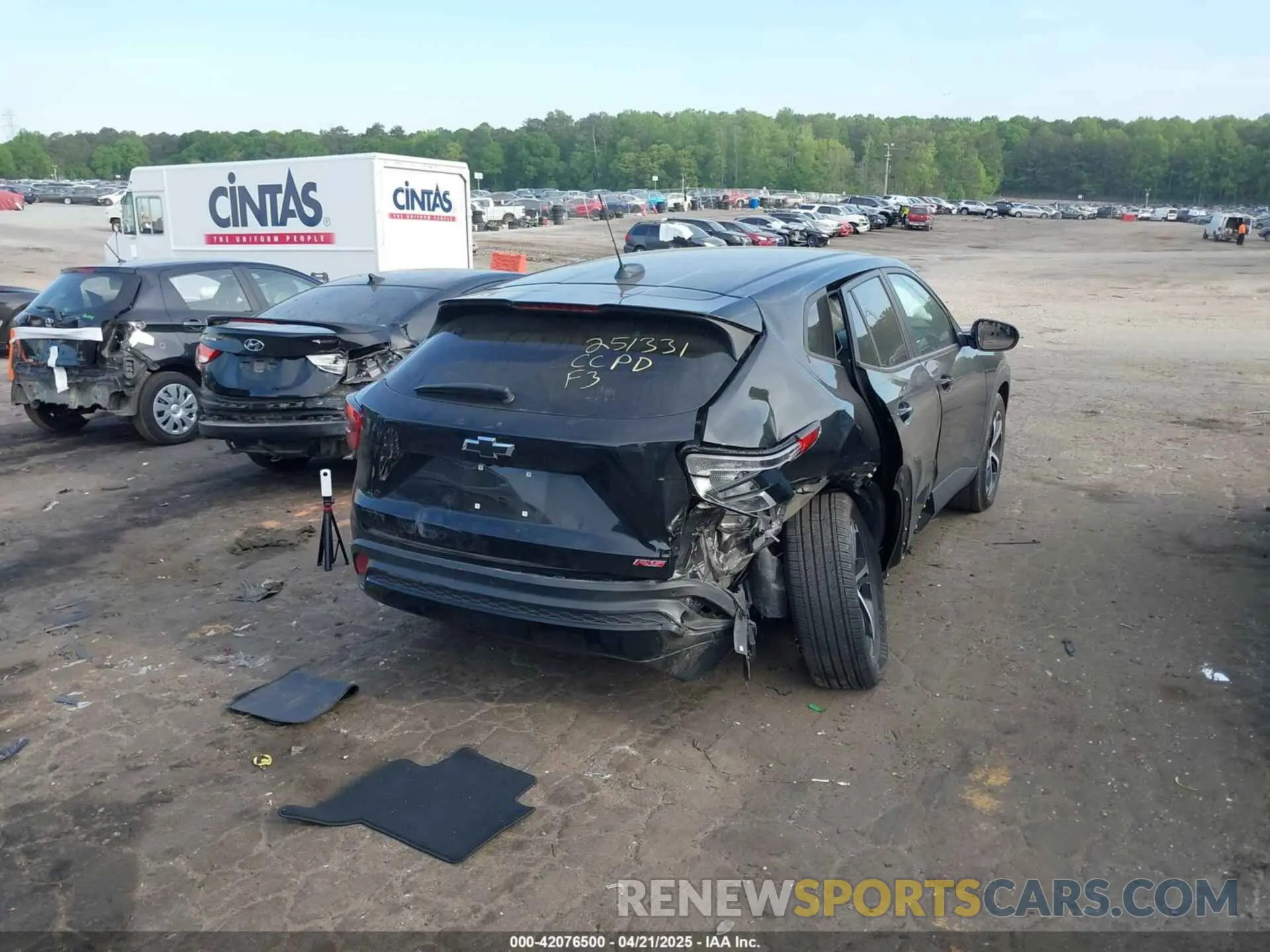 4 Фотография поврежденного автомобиля KL77LGE22RC223836 CHEVROLET TRAX 2024