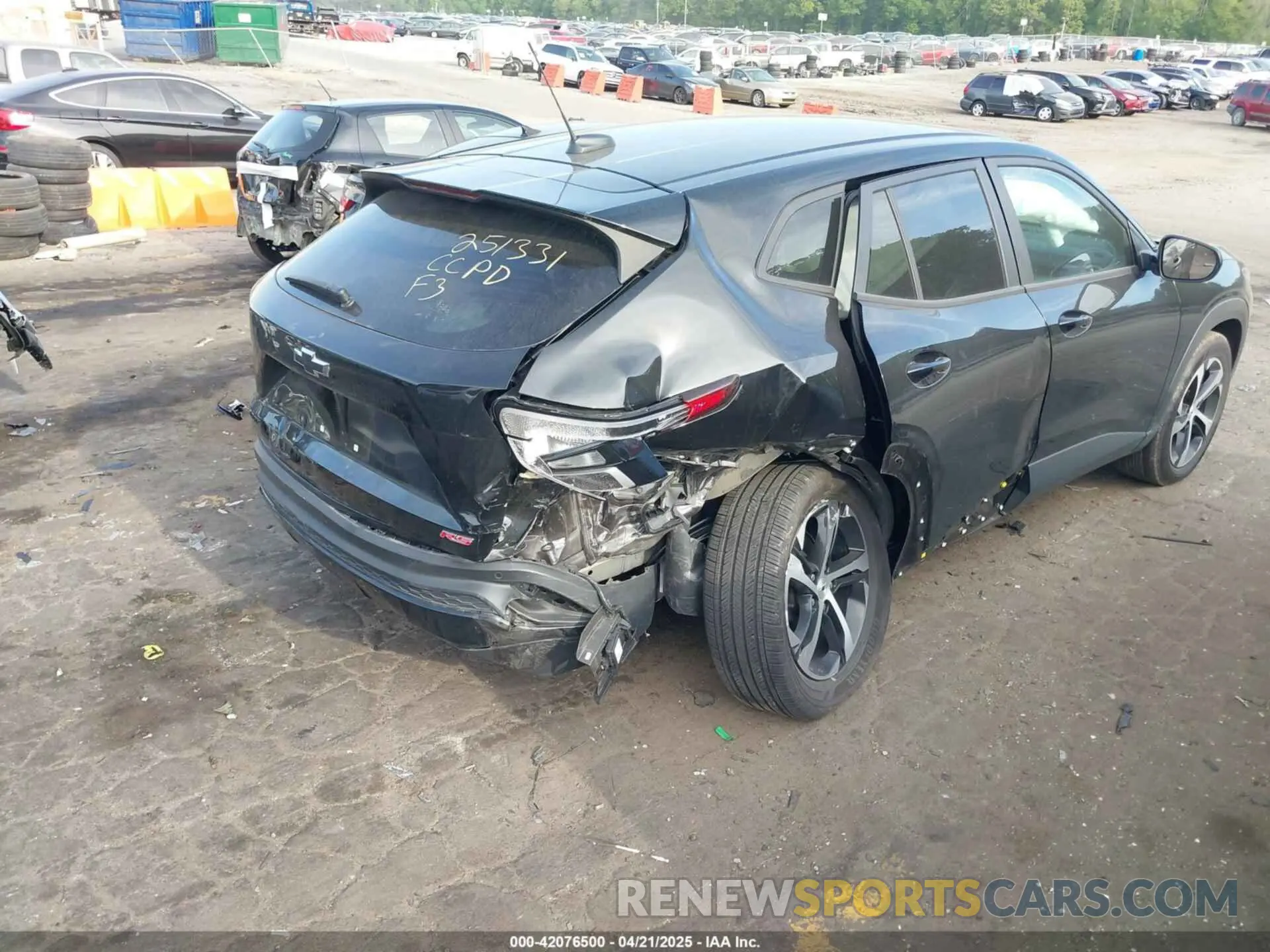 6 Фотография поврежденного автомобиля KL77LGE22RC223836 CHEVROLET TRAX 2024