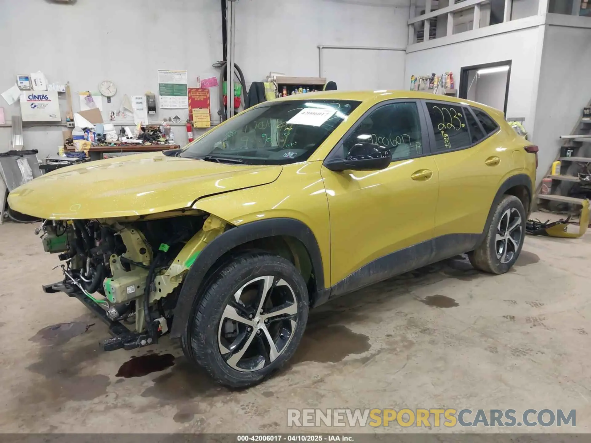 2 Photograph of a damaged car KL77LGE23RC068620 CHEVROLET TRAX 2024