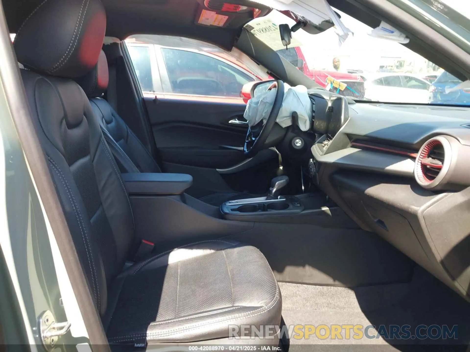 5 Фотография поврежденного автомобиля KL77LGE23RC090973 CHEVROLET TRAX 2024