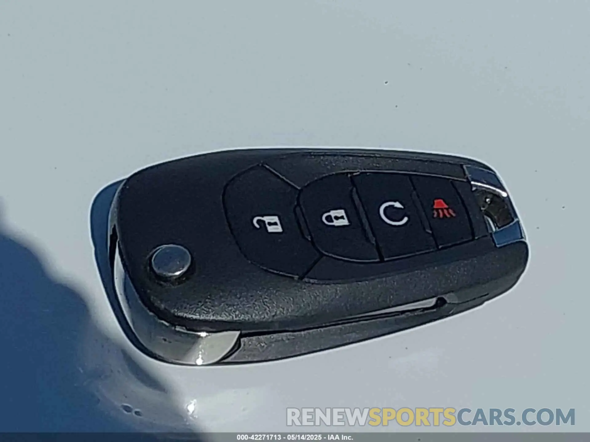 11 Фотография поврежденного автомобиля KL77LGE23RC190779 CHEVROLET TRAX 2024
