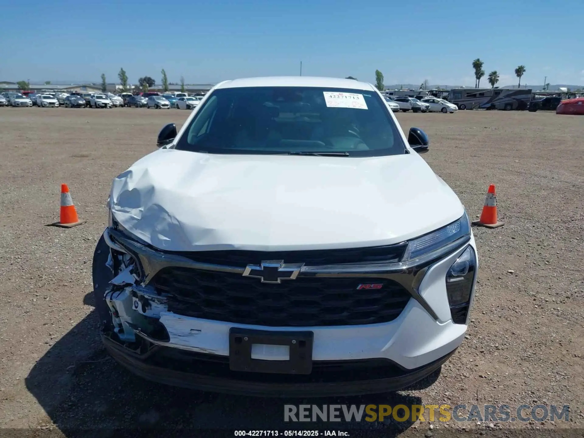 12 Фотография поврежденного автомобиля KL77LGE23RC190779 CHEVROLET TRAX 2024