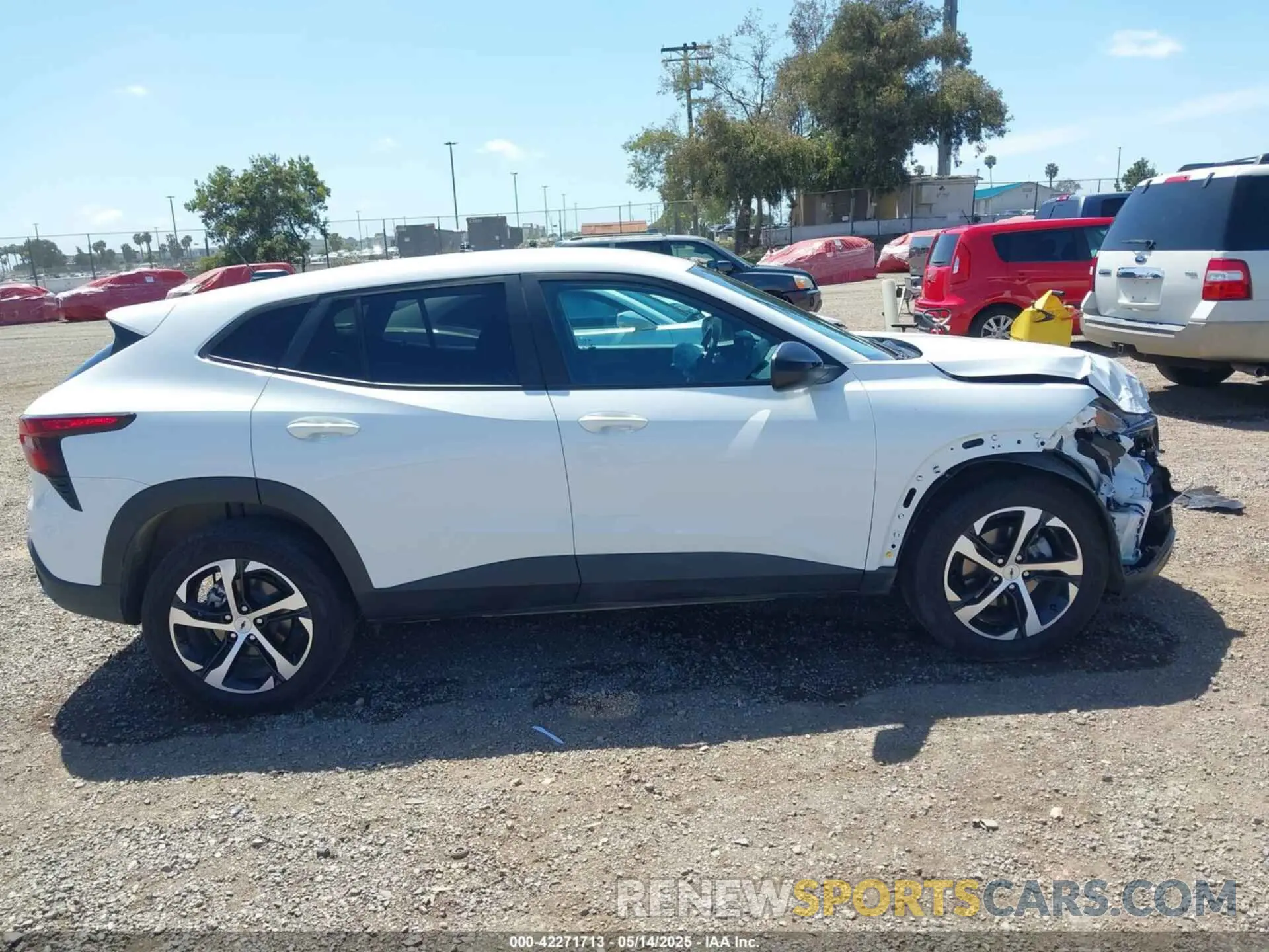 13 Фотография поврежденного автомобиля KL77LGE23RC190779 CHEVROLET TRAX 2024