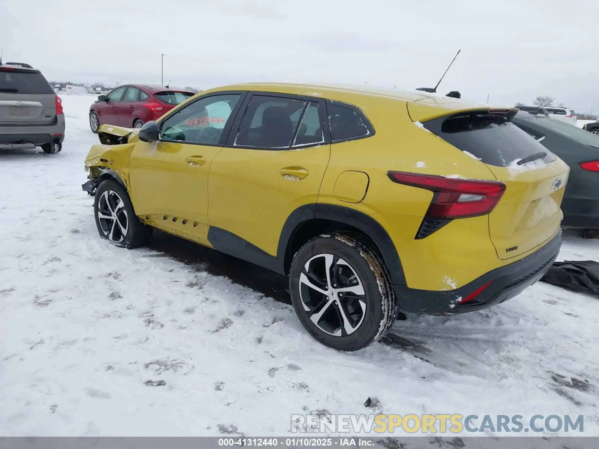 3 Фотография поврежденного автомобиля KL77LGE24RC068416 CHEVROLET TRAX 2024