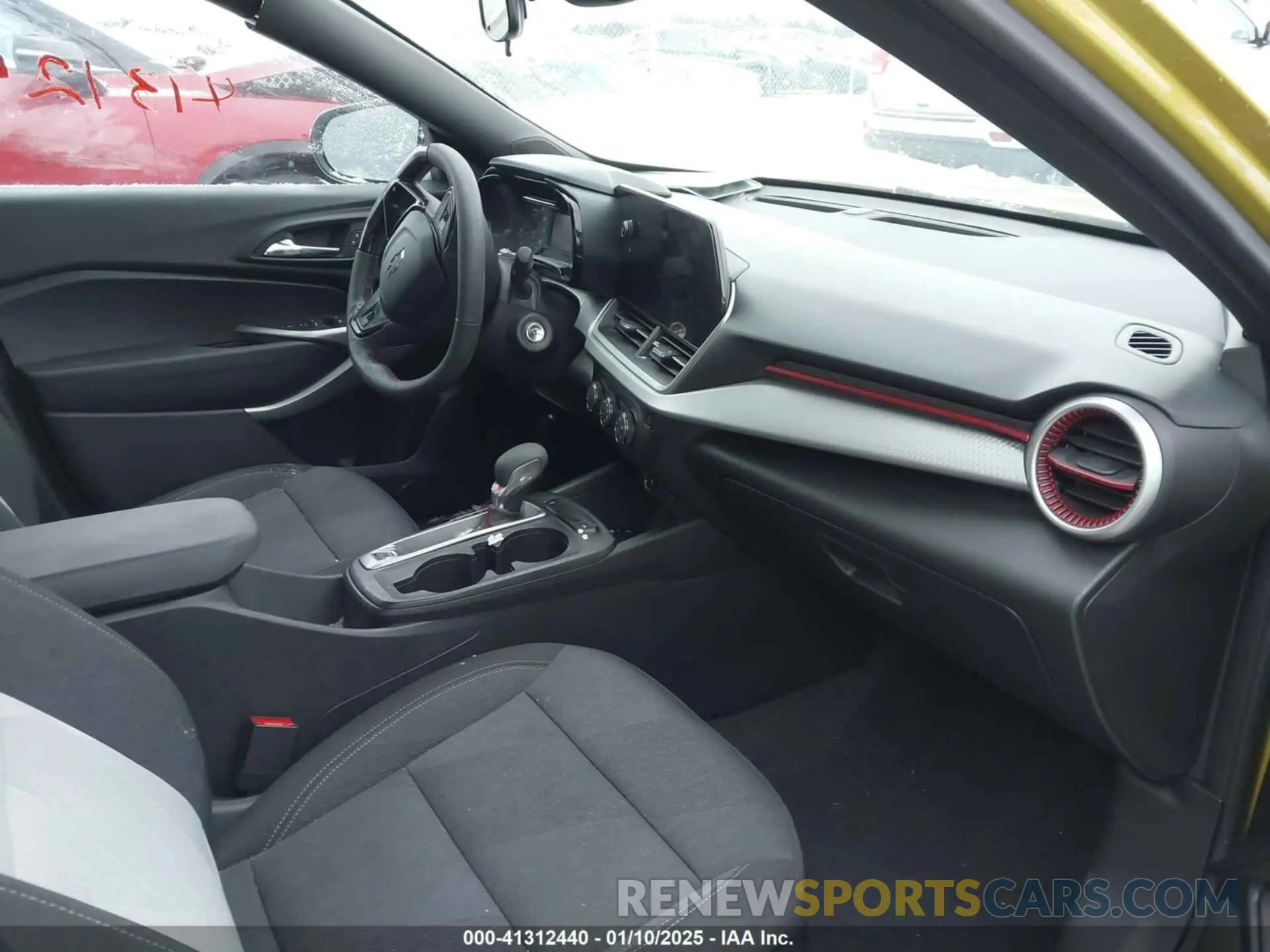 5 Фотография поврежденного автомобиля KL77LGE24RC068416 CHEVROLET TRAX 2024