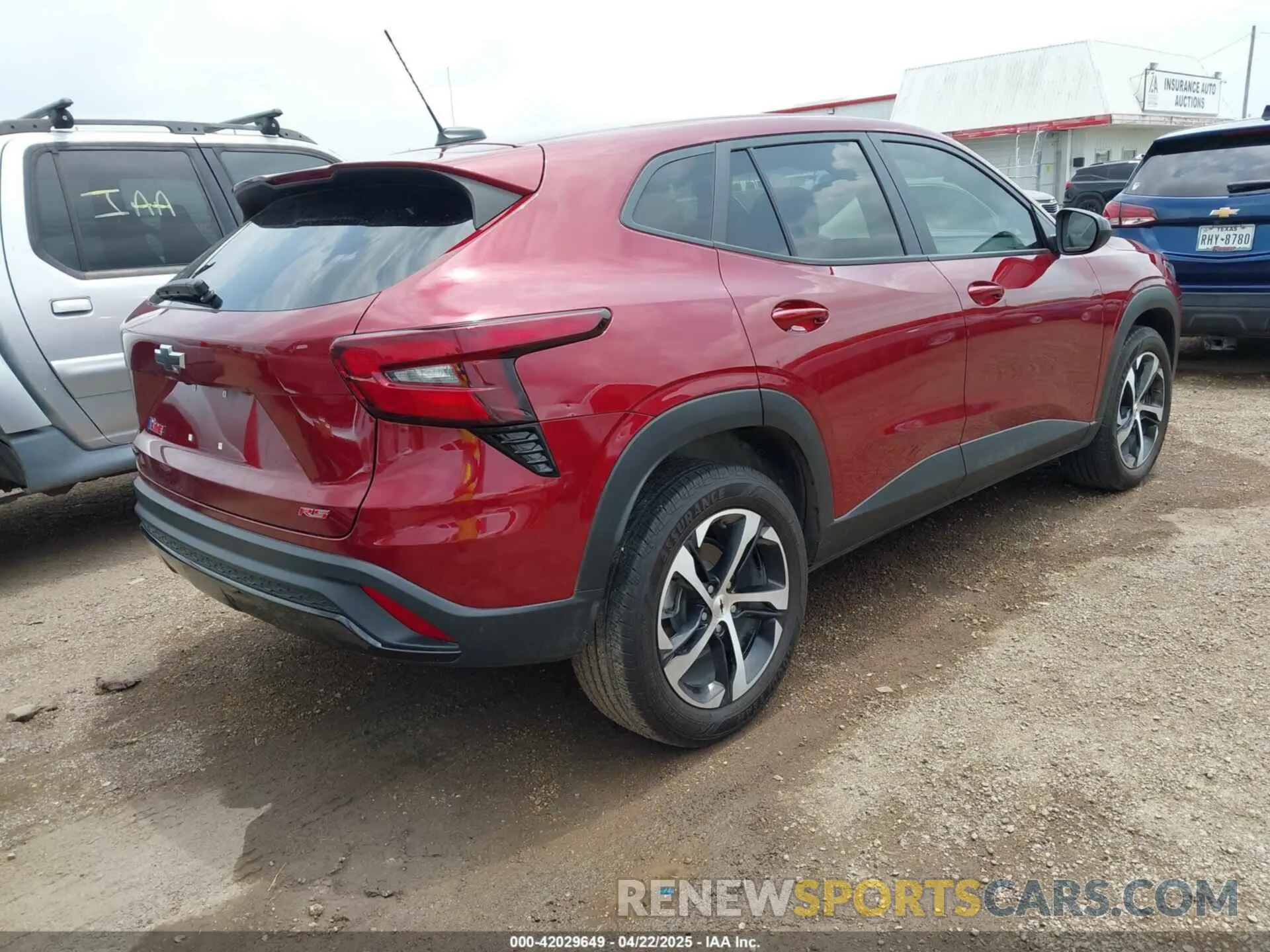 4 Фотография поврежденного автомобиля KL77LGE24RC145334 CHEVROLET TRAX 2024