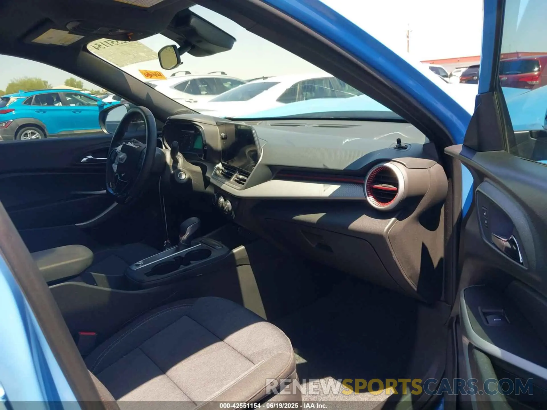 5 Photograph of a damaged car KL77LGE26RC029388 CHEVROLET TRAX 2024