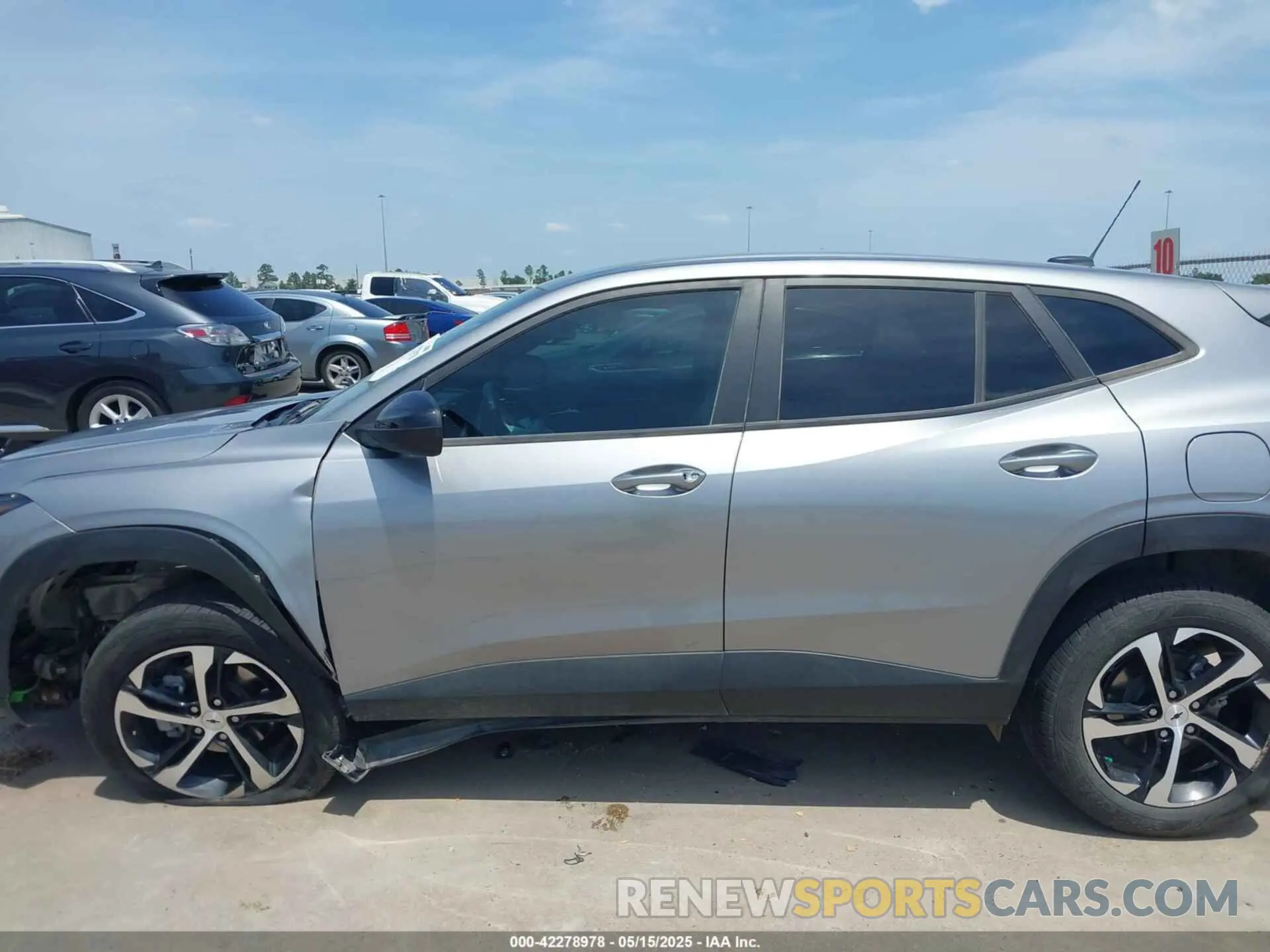 15 Photograph of a damaged car KL77LGE27RC111503 CHEVROLET TRAX 2024
