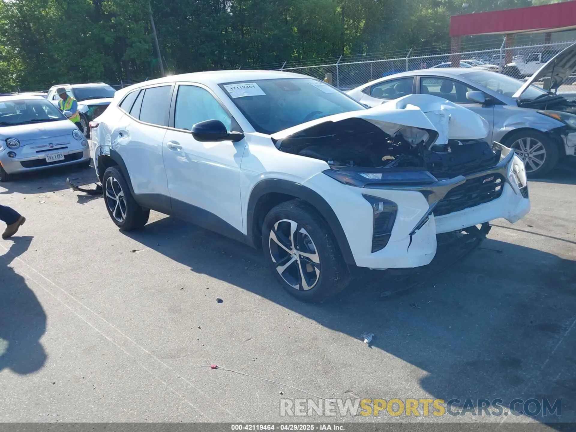 1 Фотография поврежденного автомобиля KL77LGE28RC018635 CHEVROLET TRAX 2024