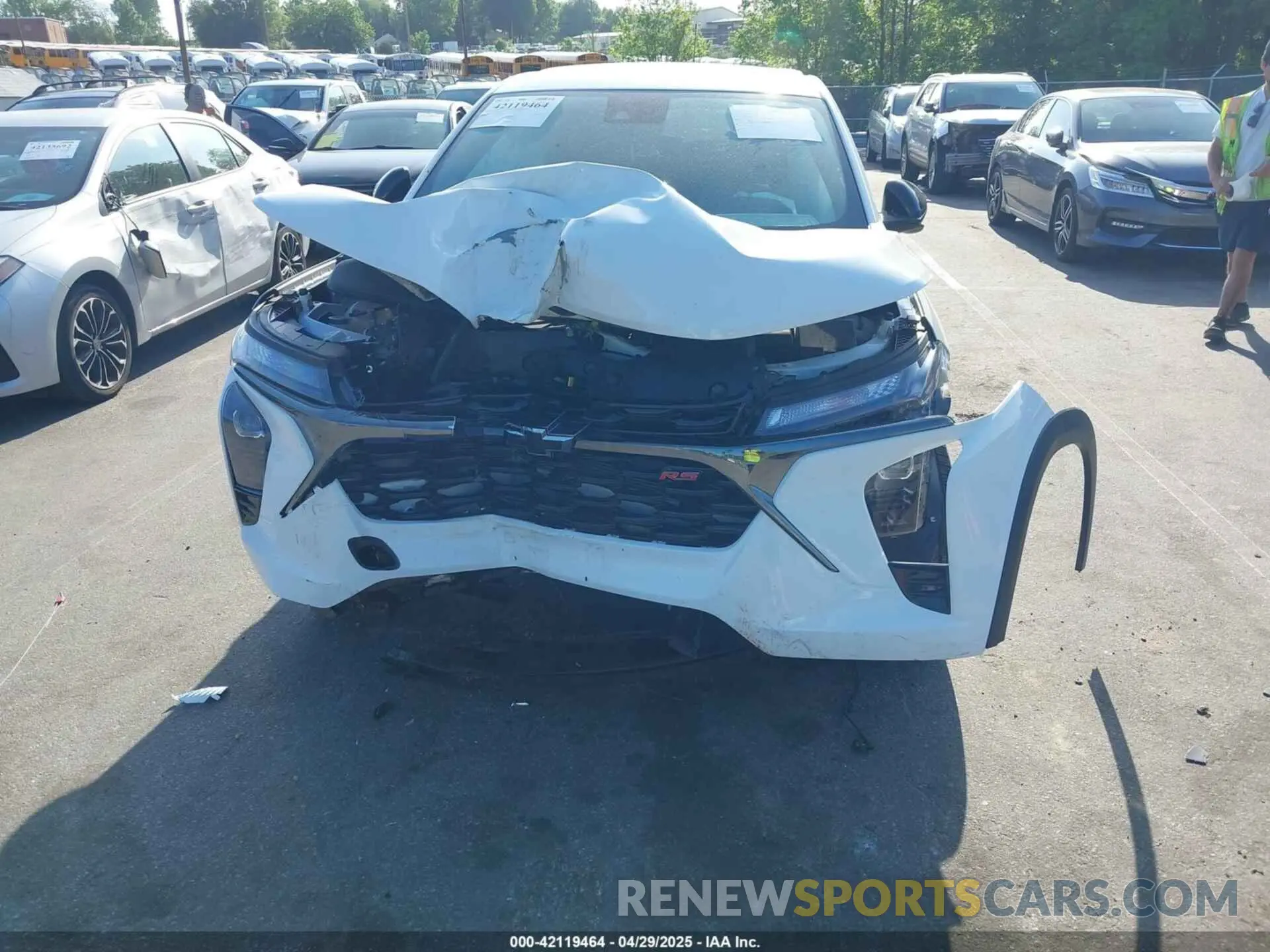 6 Фотография поврежденного автомобиля KL77LGE28RC018635 CHEVROLET TRAX 2024