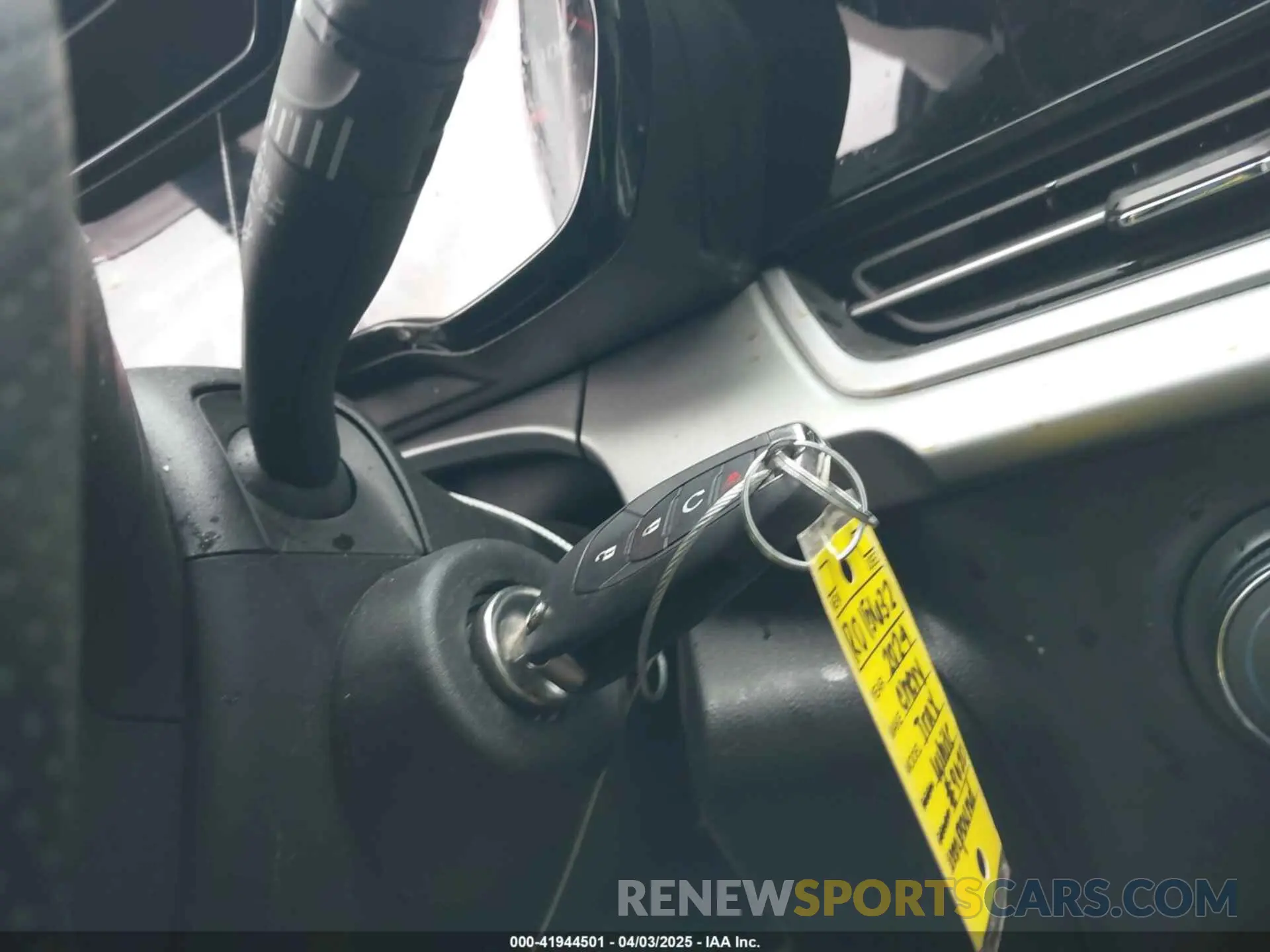 11 Фотография поврежденного автомобиля KL77LGE28RC139620 CHEVROLET TRAX 2024